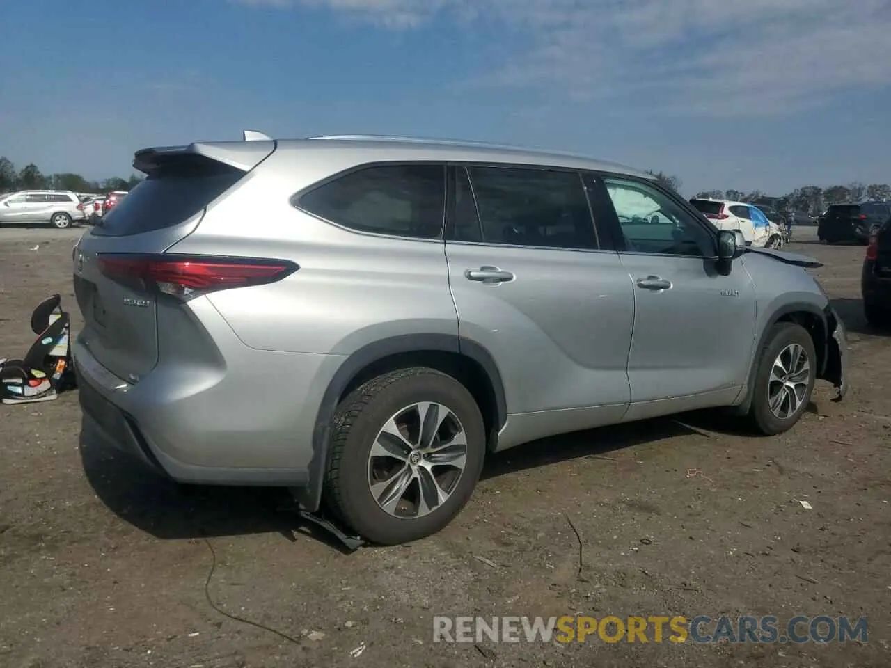 3 Photograph of a damaged car 5TDHBRCH8LS512450 TOYOTA HIGHLANDER 2020