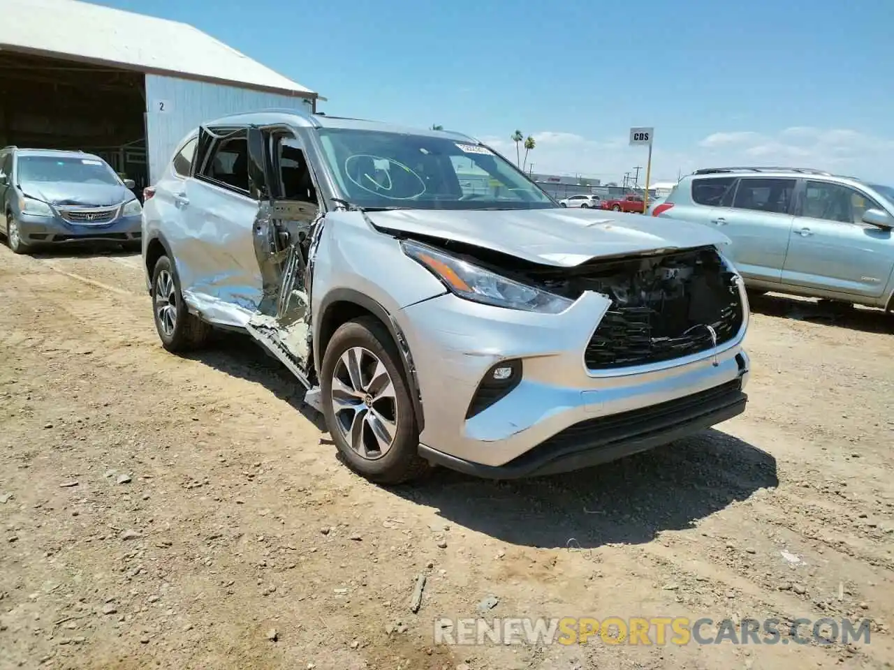 1 Photograph of a damaged car 5TDHZRAH2LS023962 TOYOTA HIGHLANDER 2020