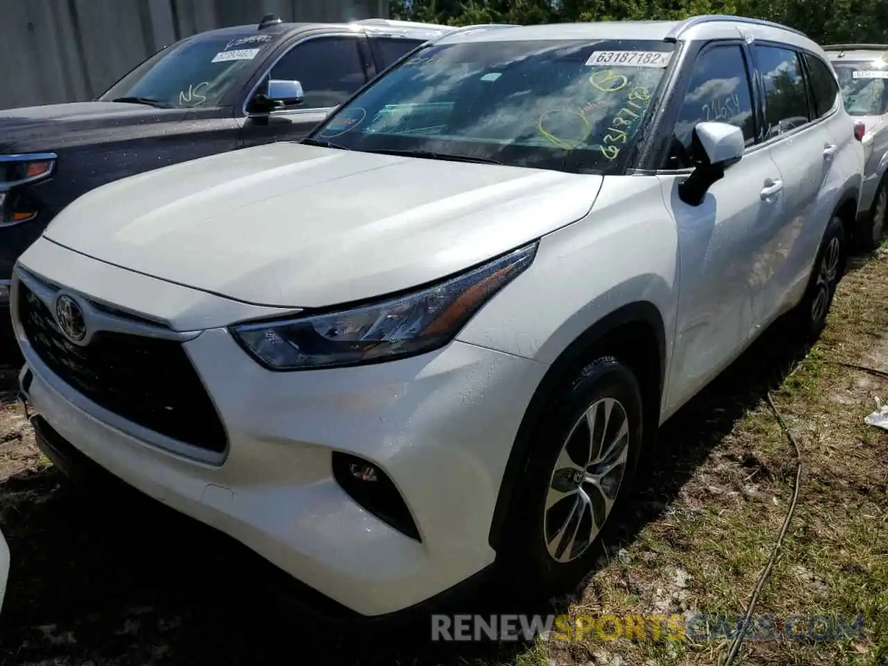 2 Photograph of a damaged car 5TDHZRAH2LS512233 TOYOTA HIGHLANDER 2020