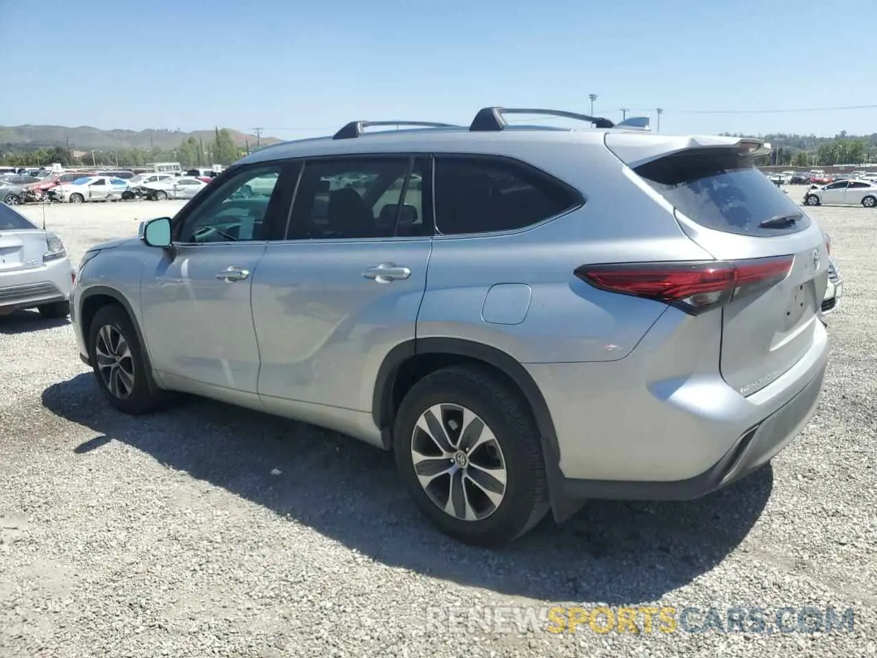 2 Photograph of a damaged car 5TDHZRAH3LS008371 TOYOTA HIGHLANDER 2020