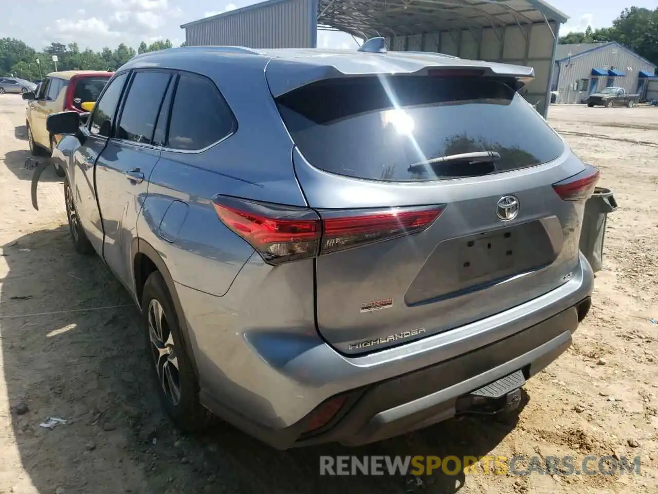 3 Photograph of a damaged car 5TDHZRAH4LS022912 TOYOTA HIGHLANDER 2020