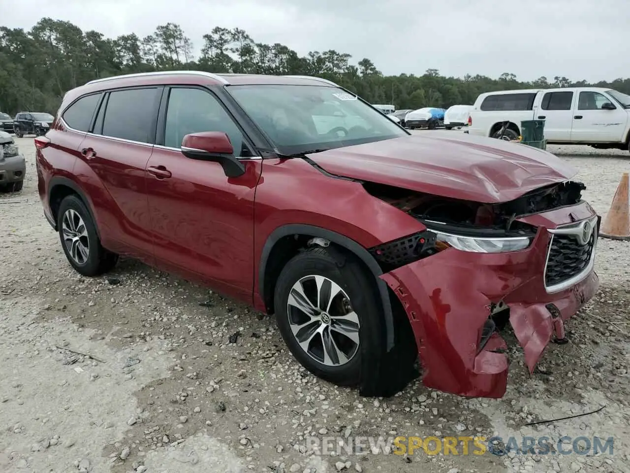 4 Photograph of a damaged car 5TDHZRAH5LS507561 TOYOTA HIGHLANDER 2020