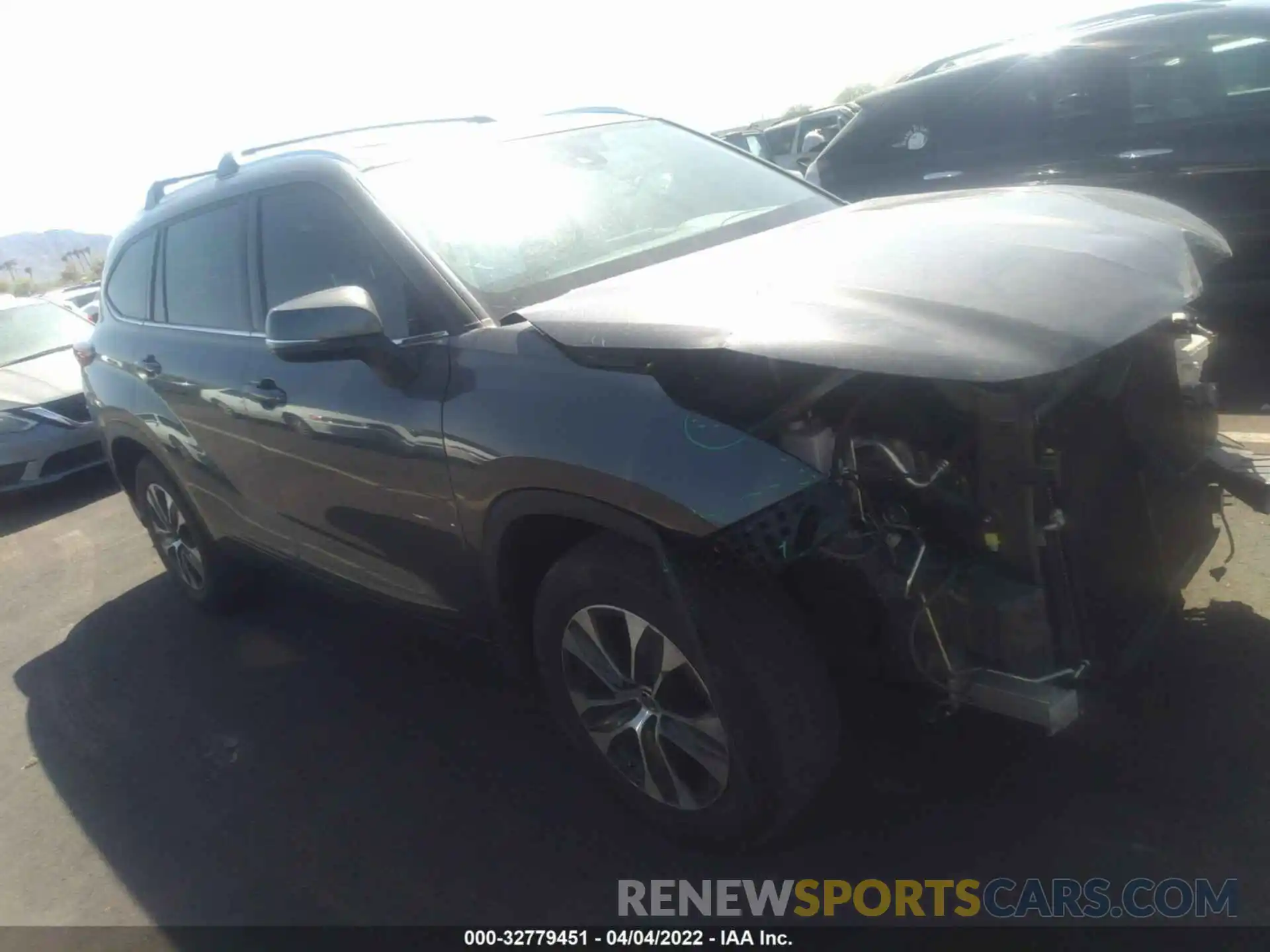 1 Photograph of a damaged car 5TDHZRAH6LS008204 TOYOTA HIGHLANDER 2020