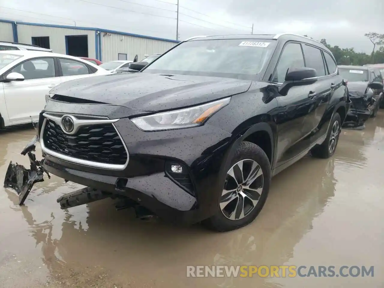 2 Photograph of a damaged car 5TDHZRAH8LS020922 TOYOTA HIGHLANDER 2020