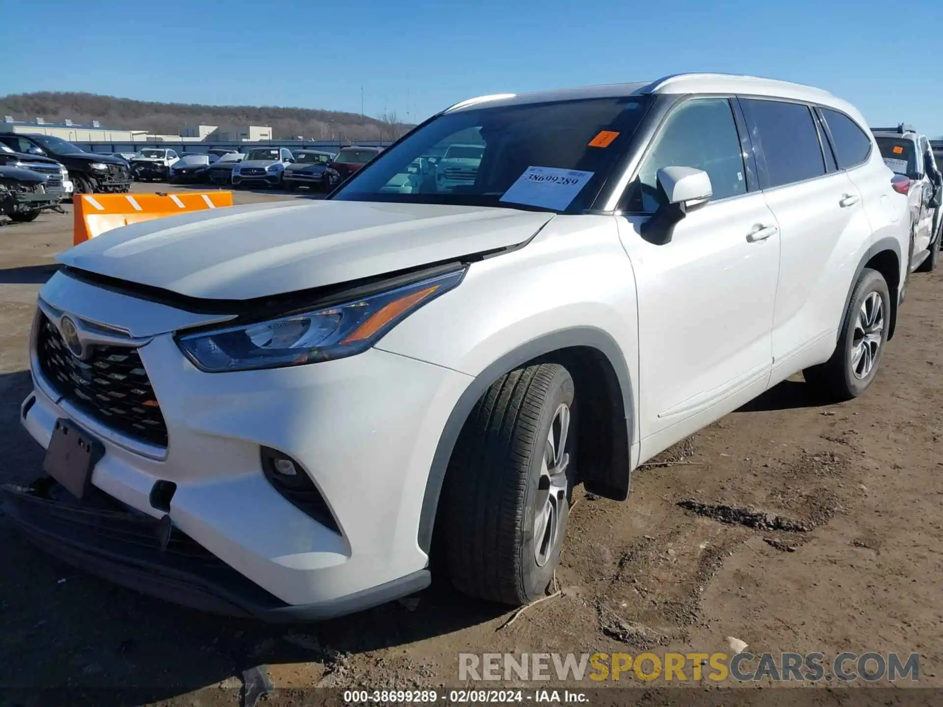 2 Photograph of a damaged car 5TDHZRAH8LS509577 TOYOTA HIGHLANDER 2020