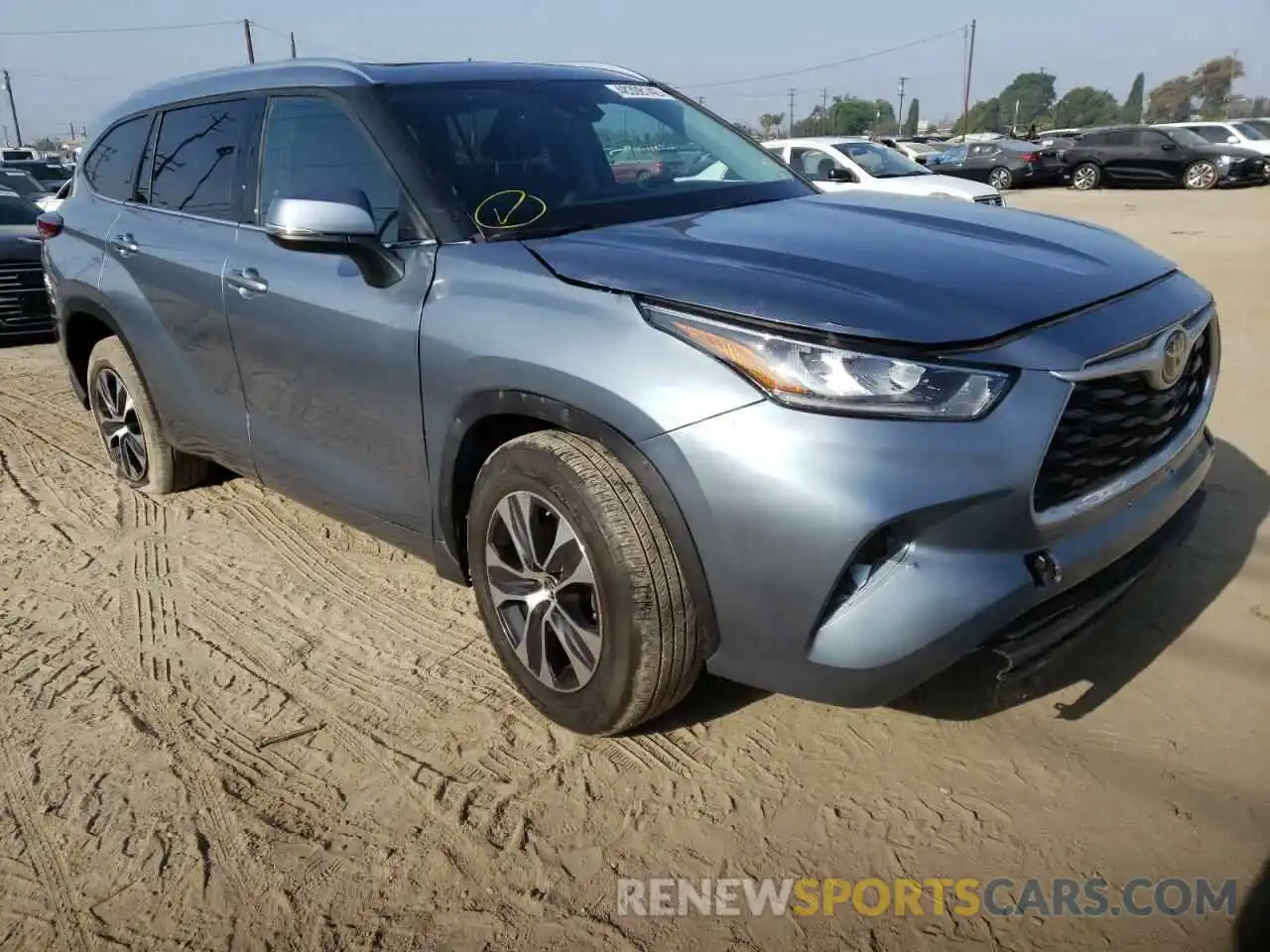 1 Photograph of a damaged car 5TDHZRAHXLS008321 TOYOTA HIGHLANDER 2020