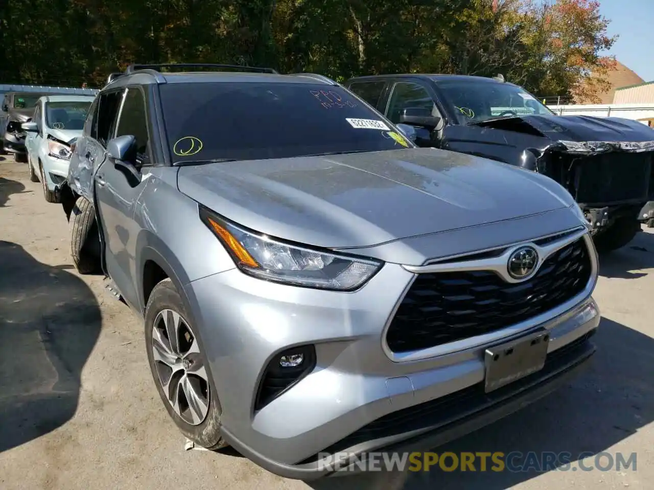 1 Photograph of a damaged car 5TDHZRBH0LS009511 TOYOTA HIGHLANDER 2020