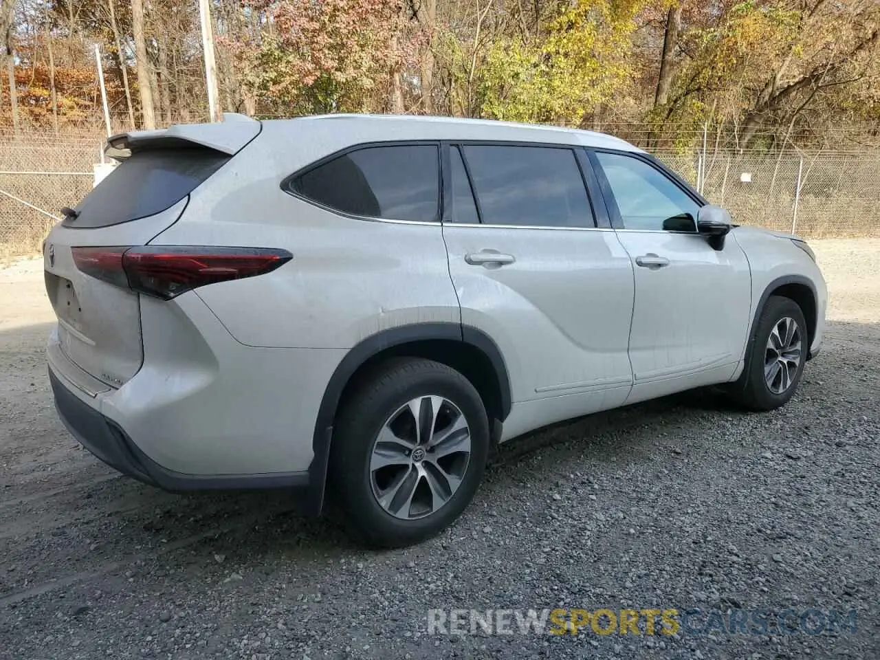 3 Photograph of a damaged car 5TDHZRBH0LS031024 TOYOTA HIGHLANDER 2020
