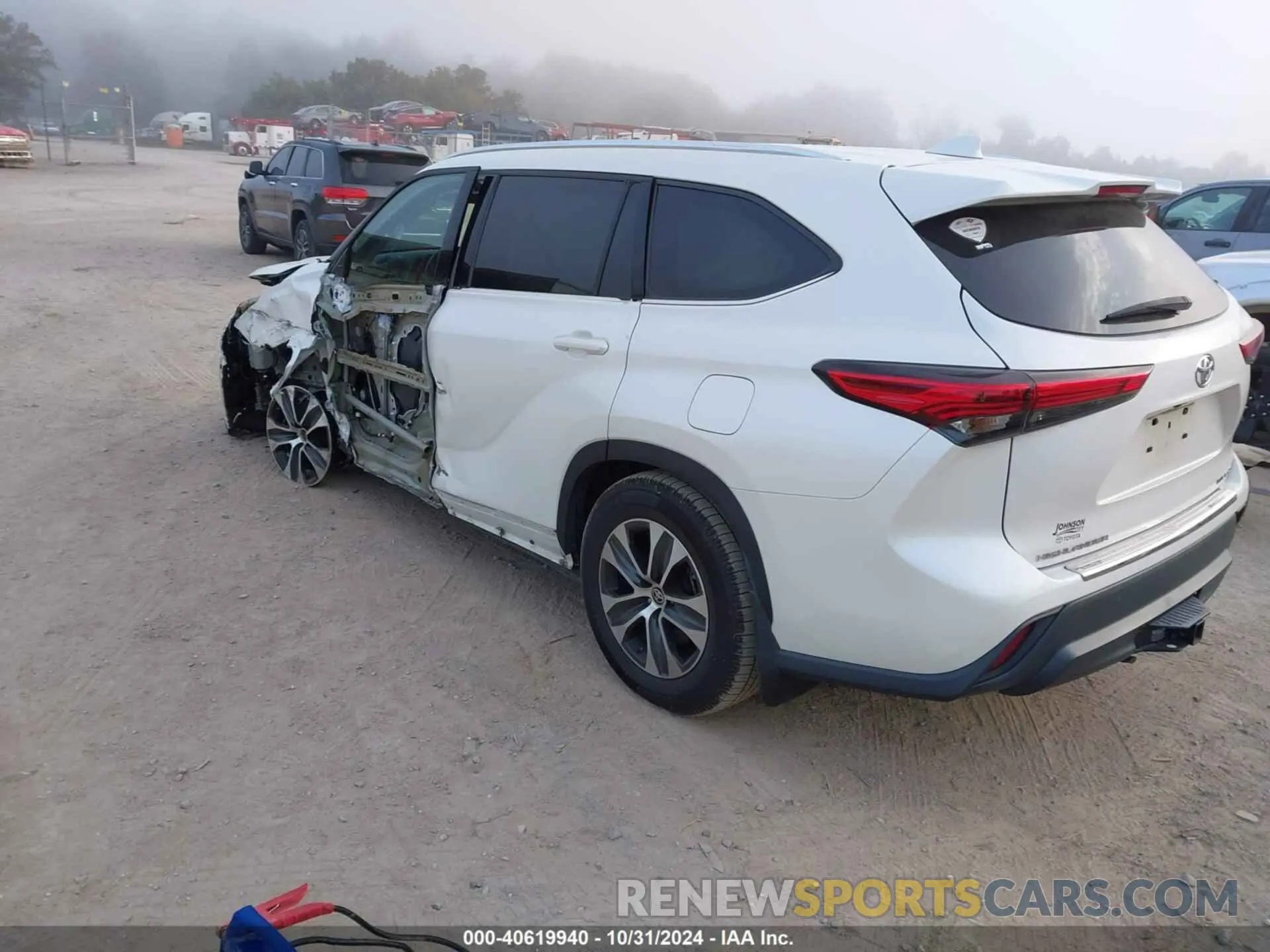 3 Photograph of a damaged car 5TDHZRBH0LS504310 TOYOTA HIGHLANDER 2020