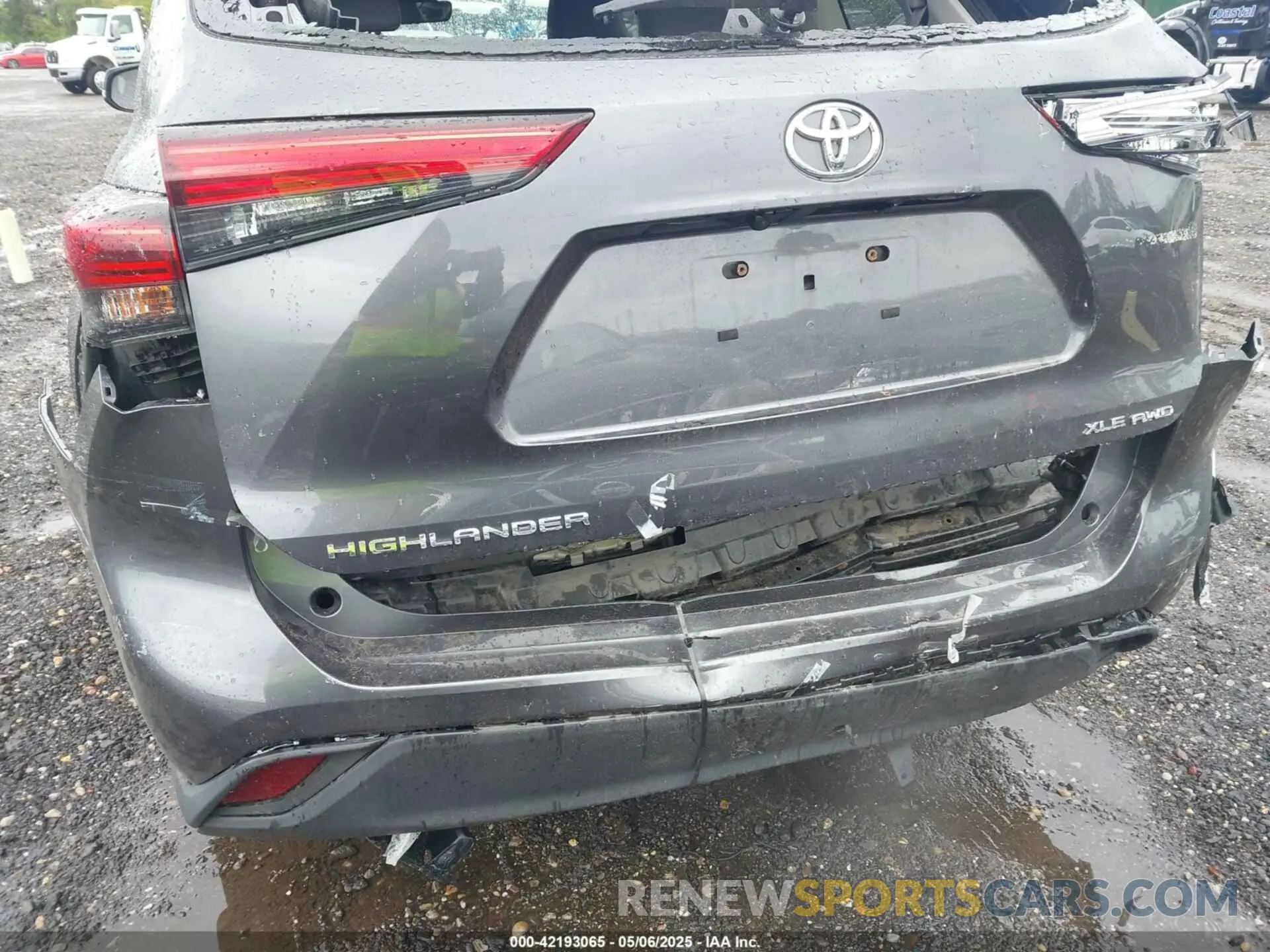 19 Photograph of a damaged car 5TDHZRBH1LS024941 TOYOTA HIGHLANDER 2020