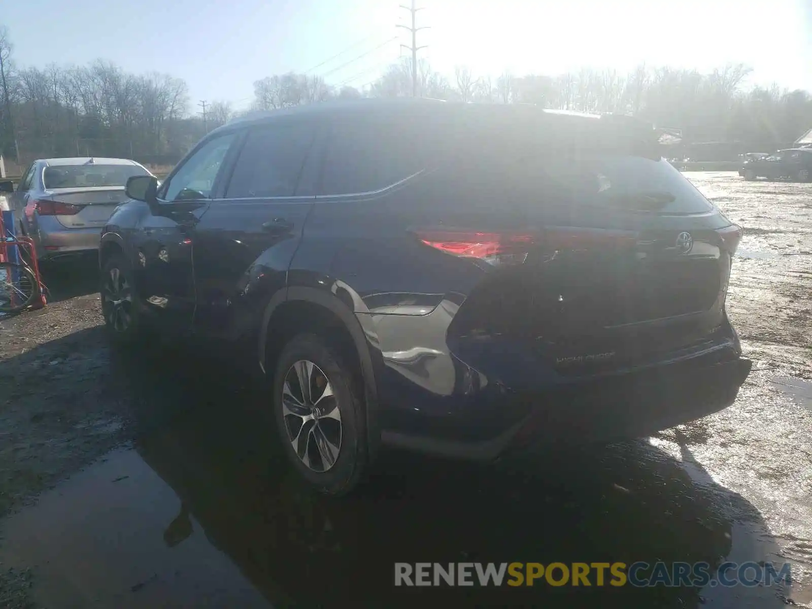 3 Photograph of a damaged car 5TDHZRBH1LS053114 TOYOTA HIGHLANDER 2020