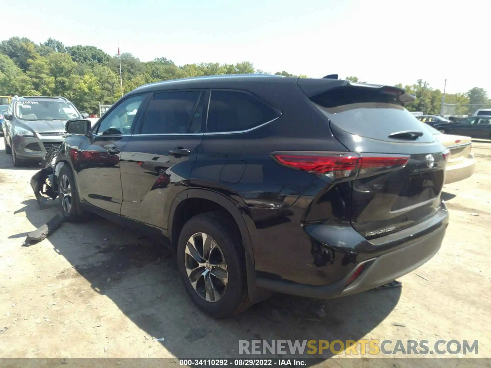 3 Photograph of a damaged car 5TDHZRBH1LS508866 TOYOTA HIGHLANDER 2020