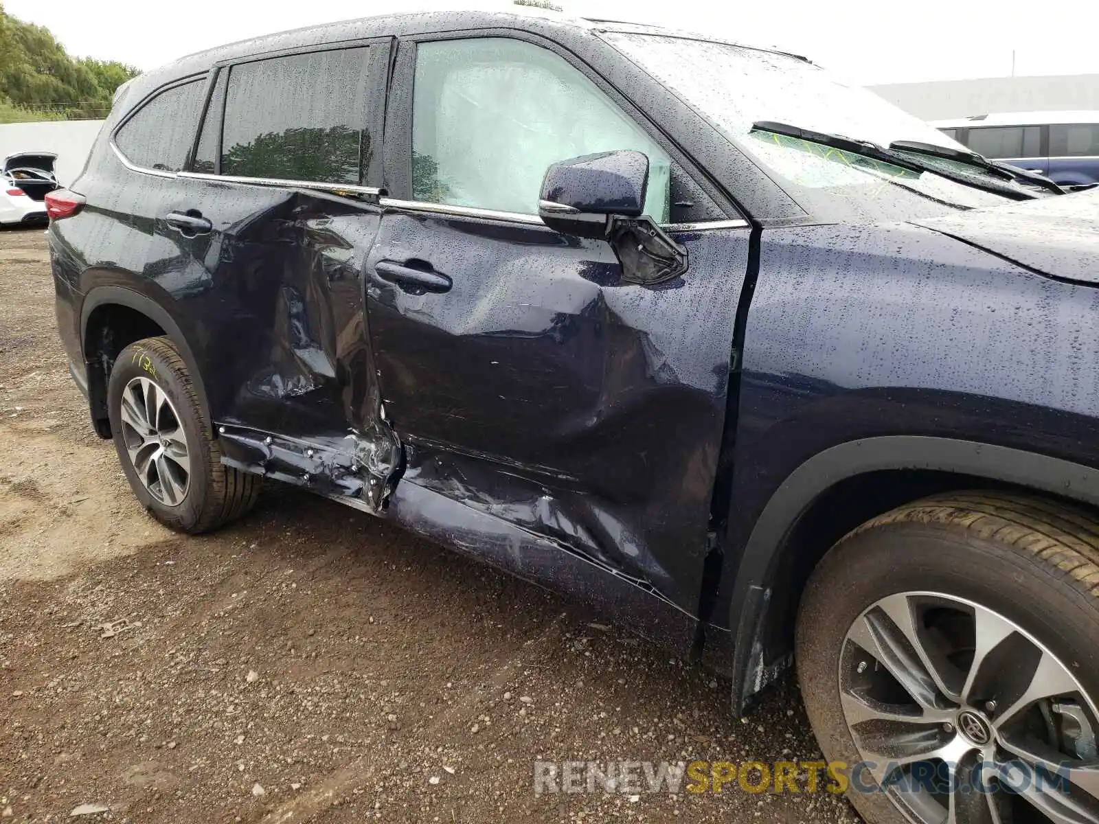 9 Photograph of a damaged car 5TDHZRBH1LS518989 TOYOTA HIGHLANDER 2020