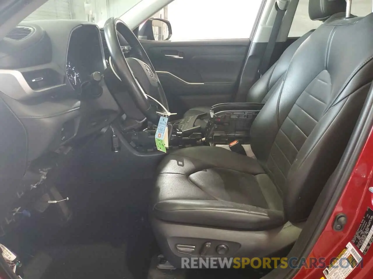 7 Photograph of a damaged car 5TDHZRBH2LS508679 TOYOTA HIGHLANDER 2020