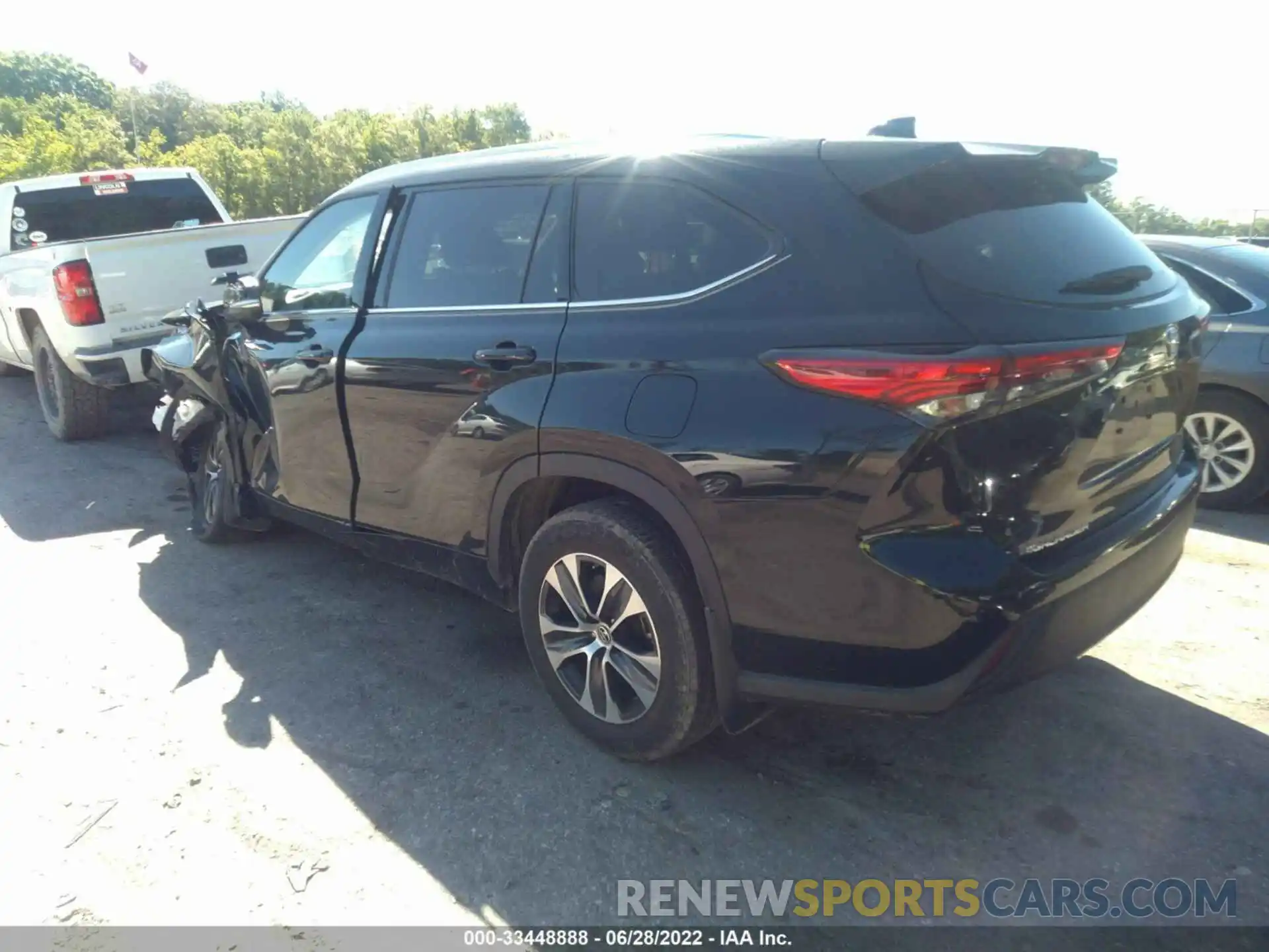 3 Photograph of a damaged car 5TDHZRBH2LS515275 TOYOTA HIGHLANDER 2020