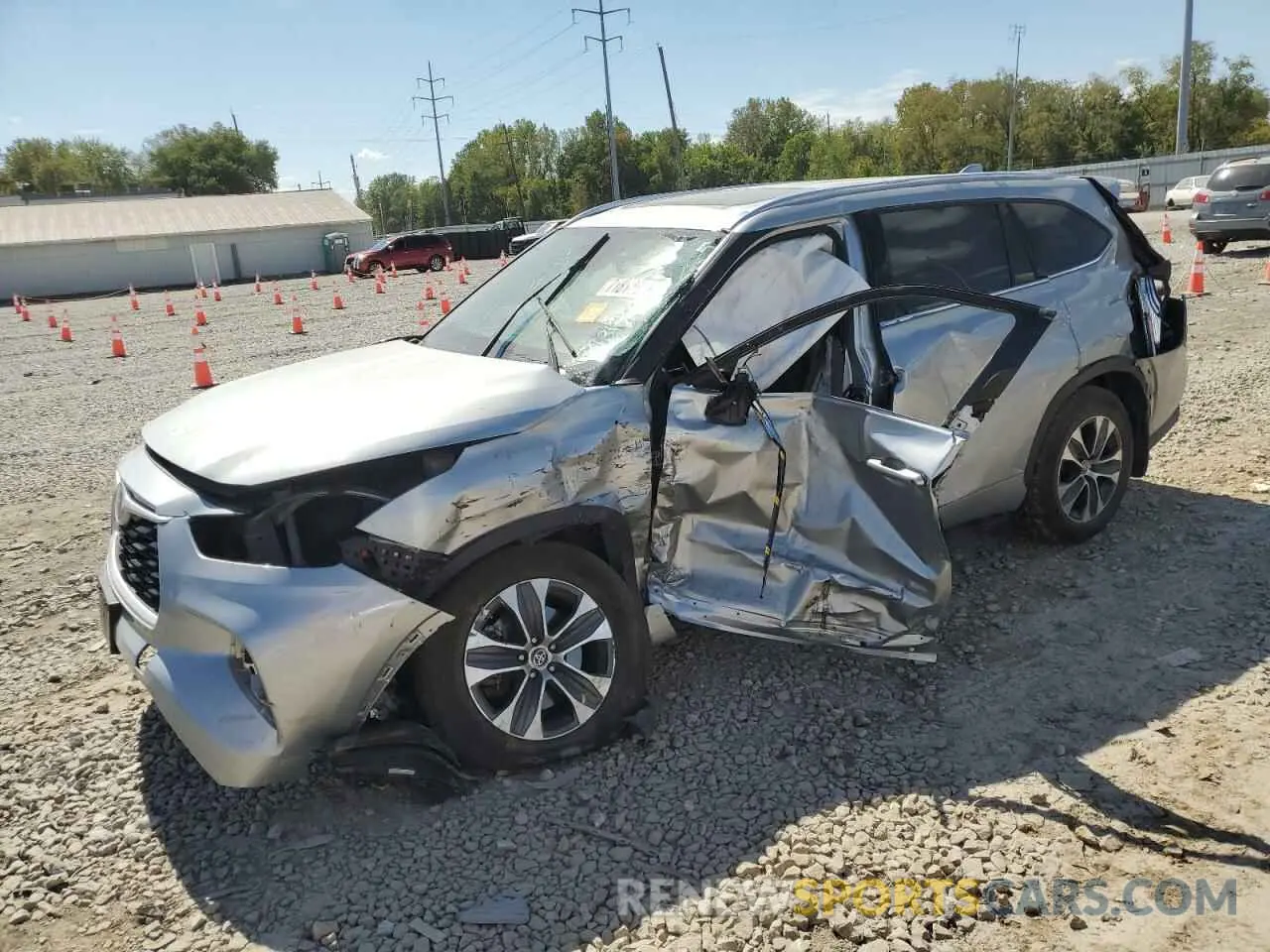1 Photograph of a damaged car 5TDHZRBH3LS510263 TOYOTA HIGHLANDER 2020