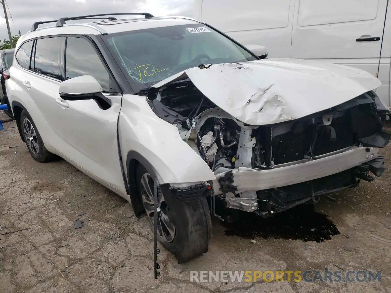 1 Photograph of a damaged car 5TDHZRBH4LS031320 TOYOTA HIGHLANDER 2020