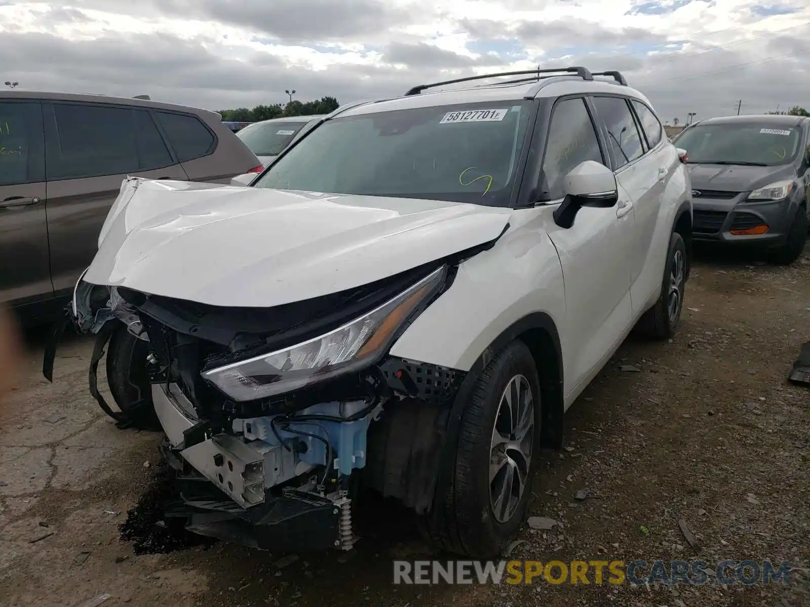 2 Photograph of a damaged car 5TDHZRBH4LS031320 TOYOTA HIGHLANDER 2020