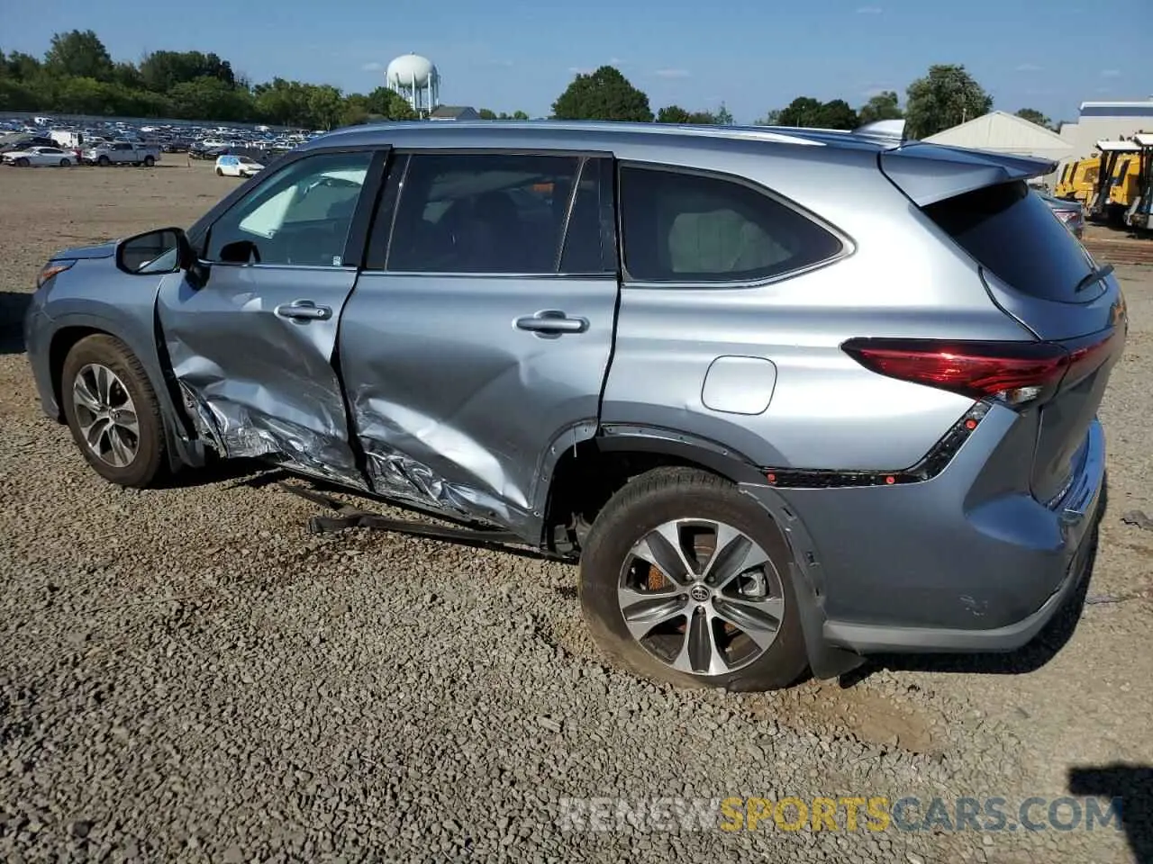 2 Photograph of a damaged car 5TDHZRBH4LS053611 TOYOTA HIGHLANDER 2020