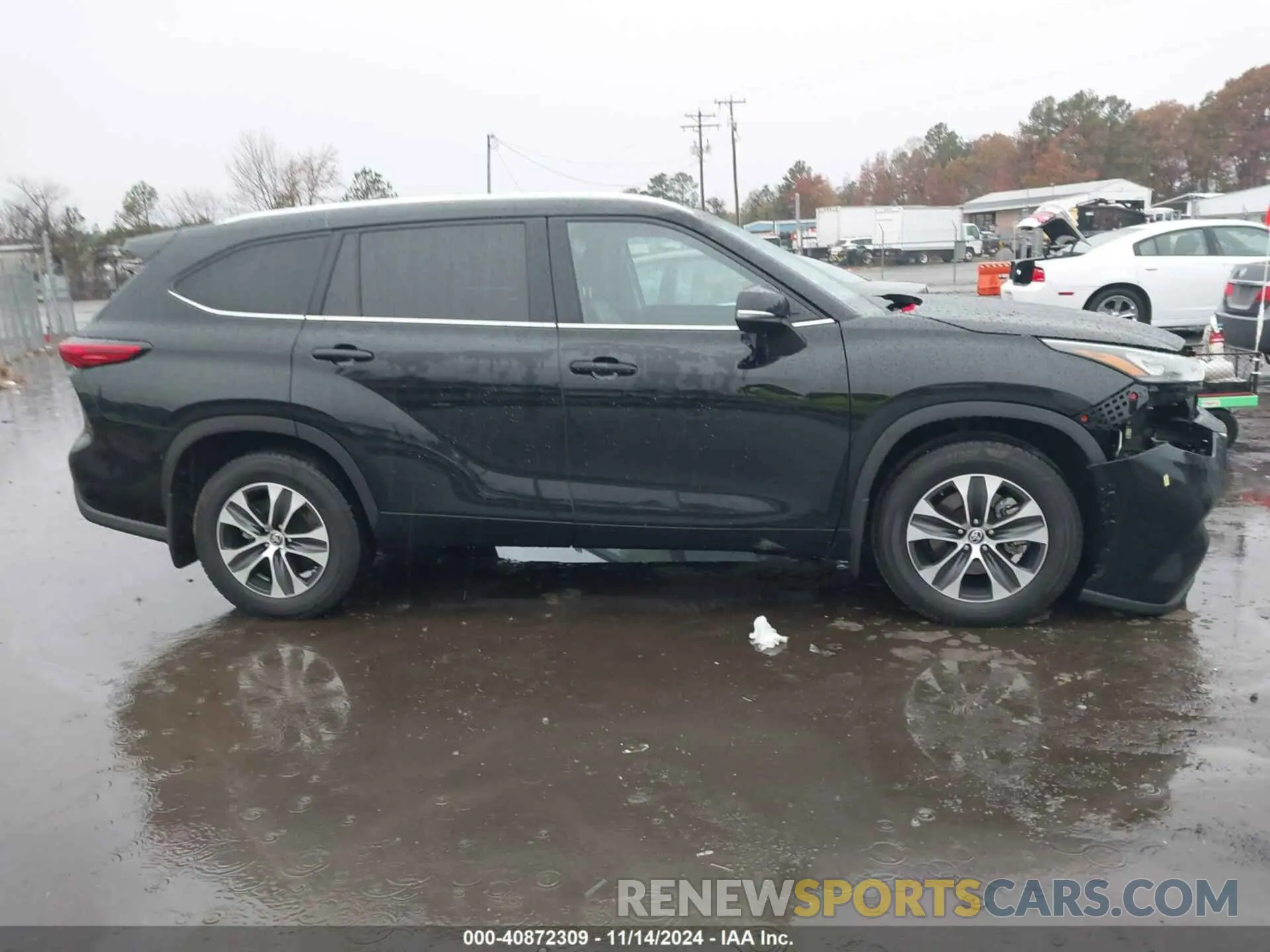 14 Photograph of a damaged car 5TDHZRBH4LS509560 TOYOTA HIGHLANDER 2020