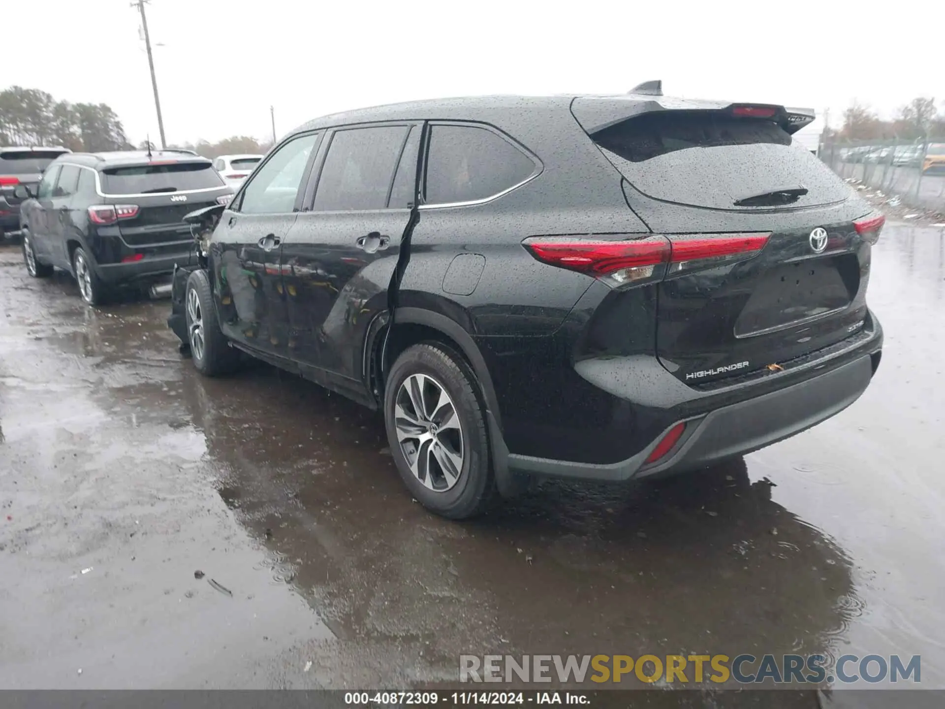 3 Photograph of a damaged car 5TDHZRBH4LS509560 TOYOTA HIGHLANDER 2020