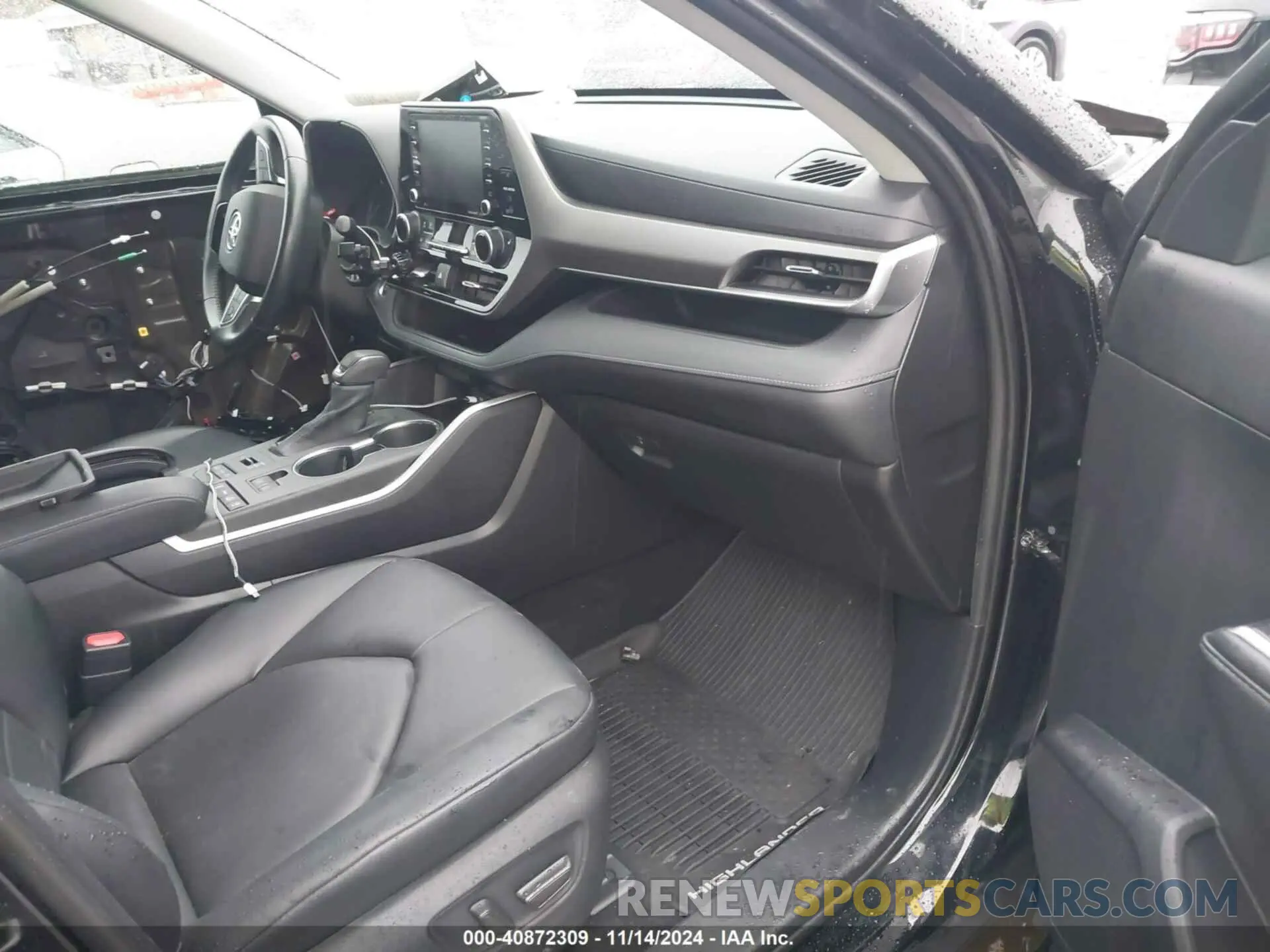 5 Photograph of a damaged car 5TDHZRBH4LS509560 TOYOTA HIGHLANDER 2020