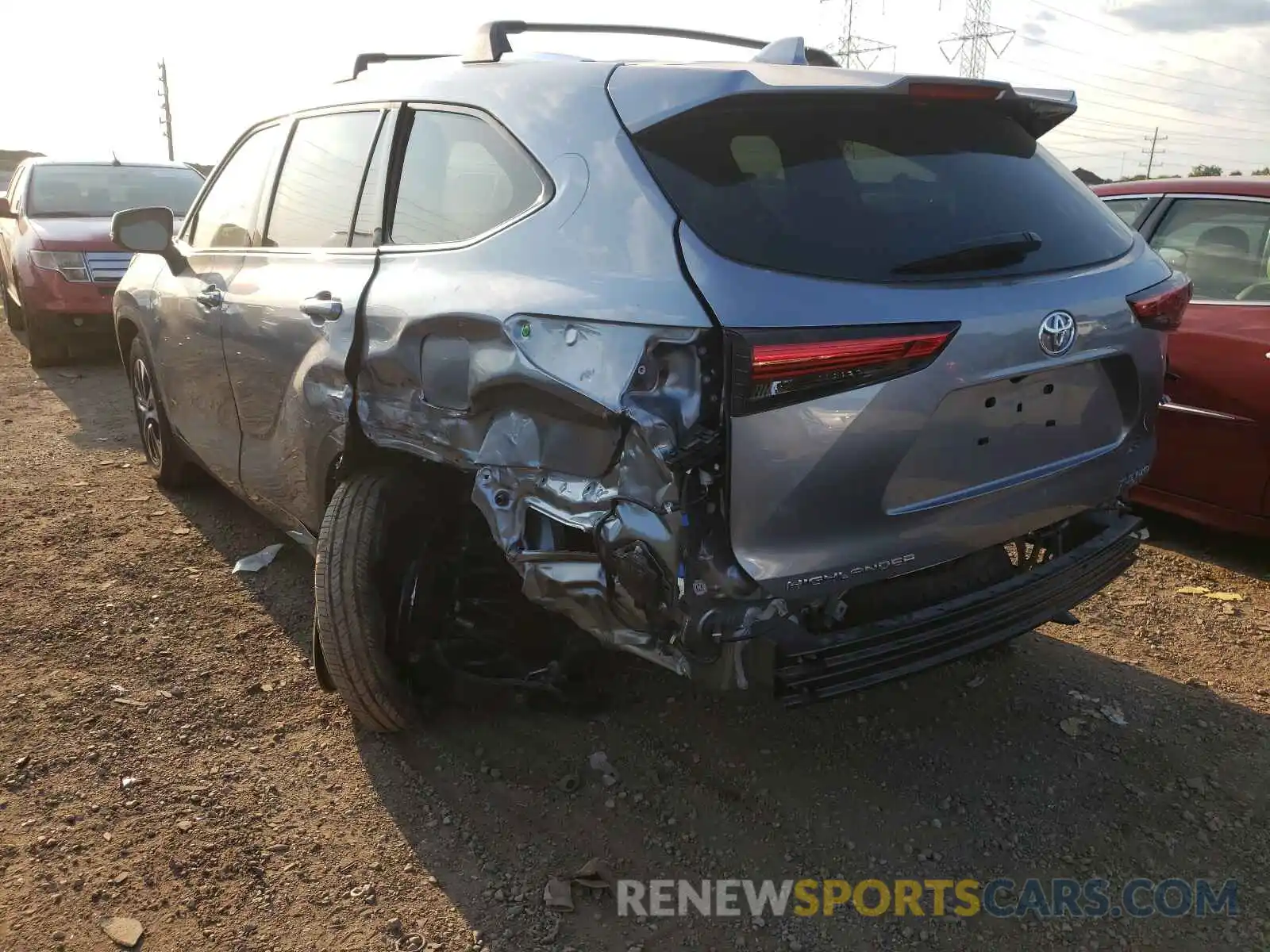 3 Photograph of a damaged car 5TDHZRBH5LS034324 TOYOTA HIGHLANDER 2020