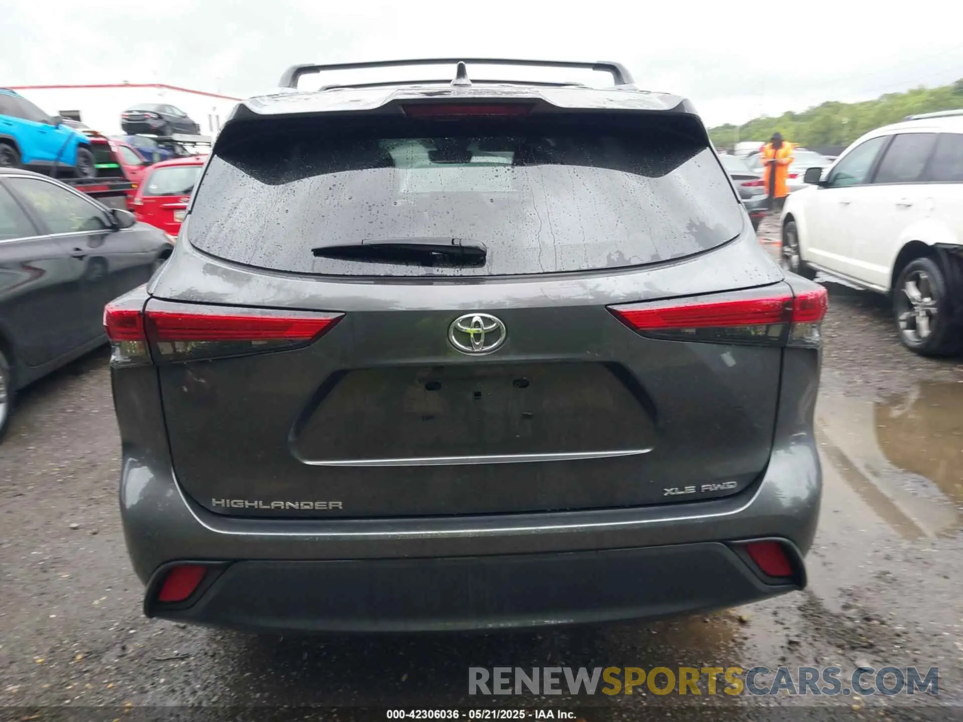 16 Photograph of a damaged car 5TDHZRBH5LS054069 TOYOTA HIGHLANDER 2020