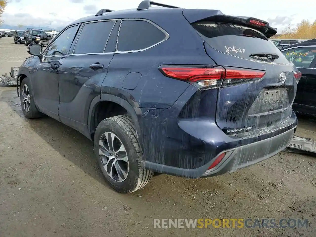 3 Photograph of a damaged car 5TDHZRBH5LS512547 TOYOTA HIGHLANDER 2020