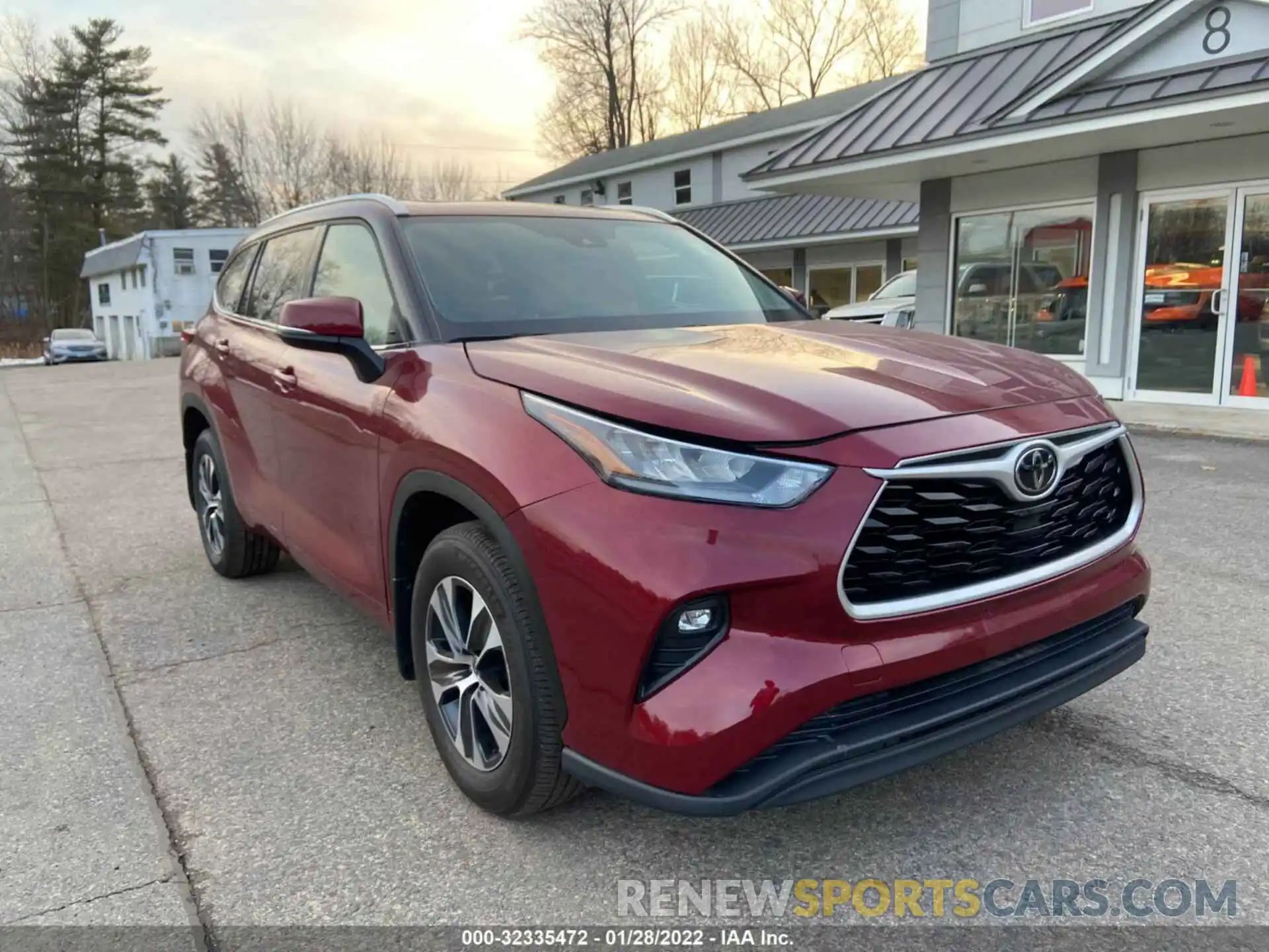 1 Photograph of a damaged car 5TDHZRBH6LS013126 TOYOTA HIGHLANDER 2020