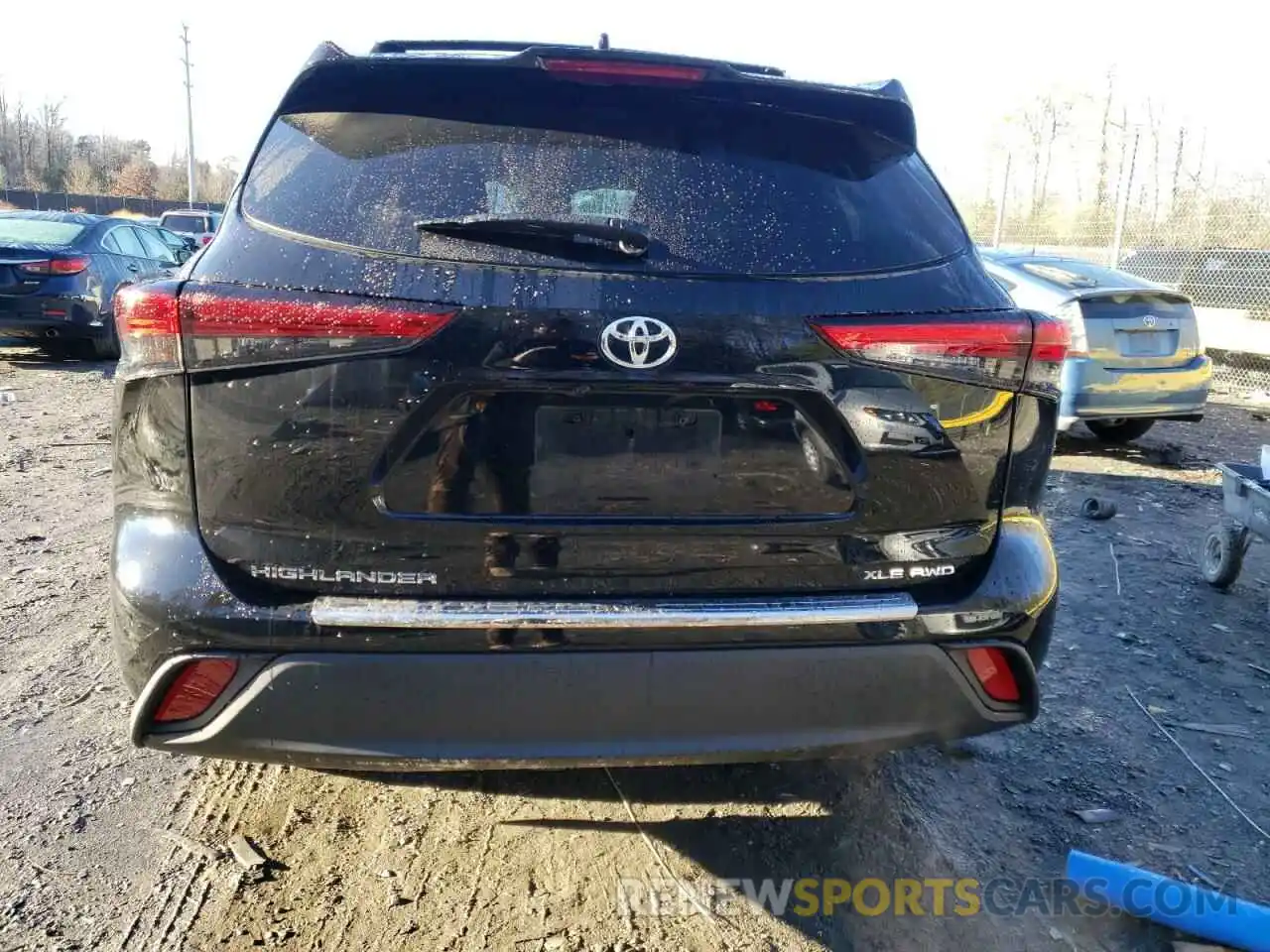 6 Photograph of a damaged car 5TDHZRBH9LS054124 TOYOTA HIGHLANDER 2020