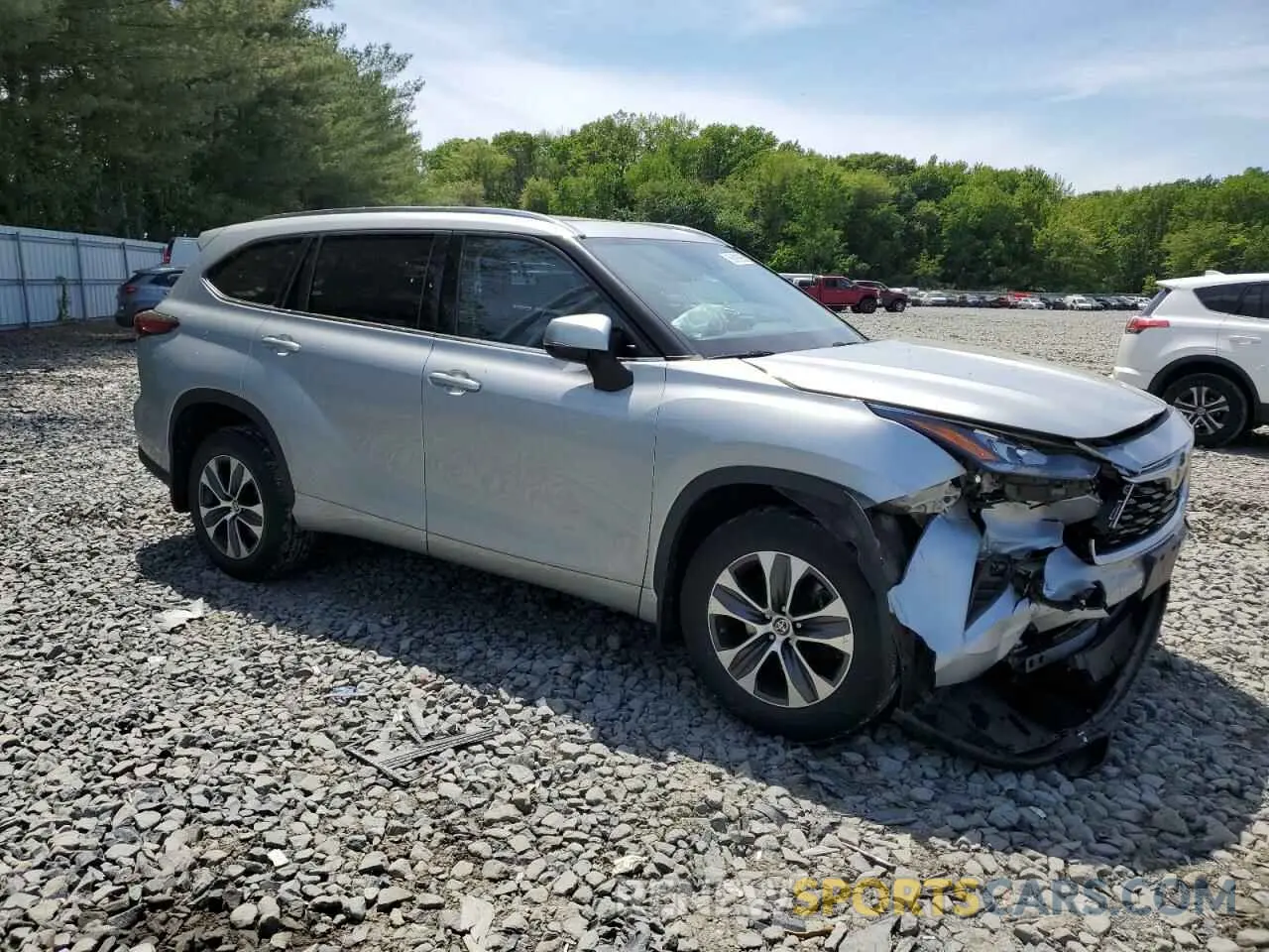 4 Photograph of a damaged car 5TDHZRBH9LS506413 TOYOTA HIGHLANDER 2020