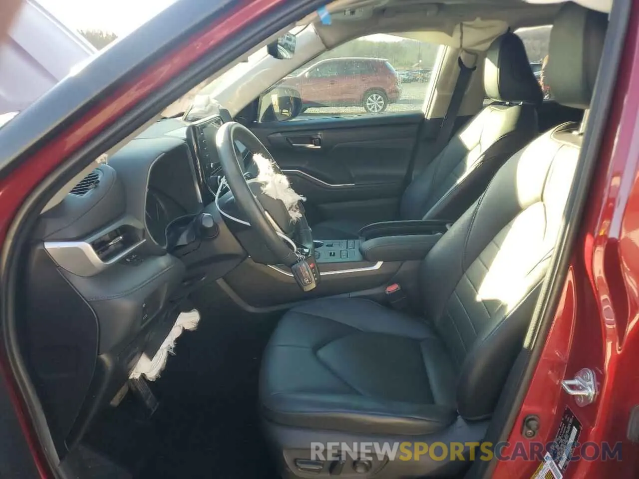 7 Photograph of a damaged car 5TDHZRBH9LS506525 TOYOTA HIGHLANDER 2020