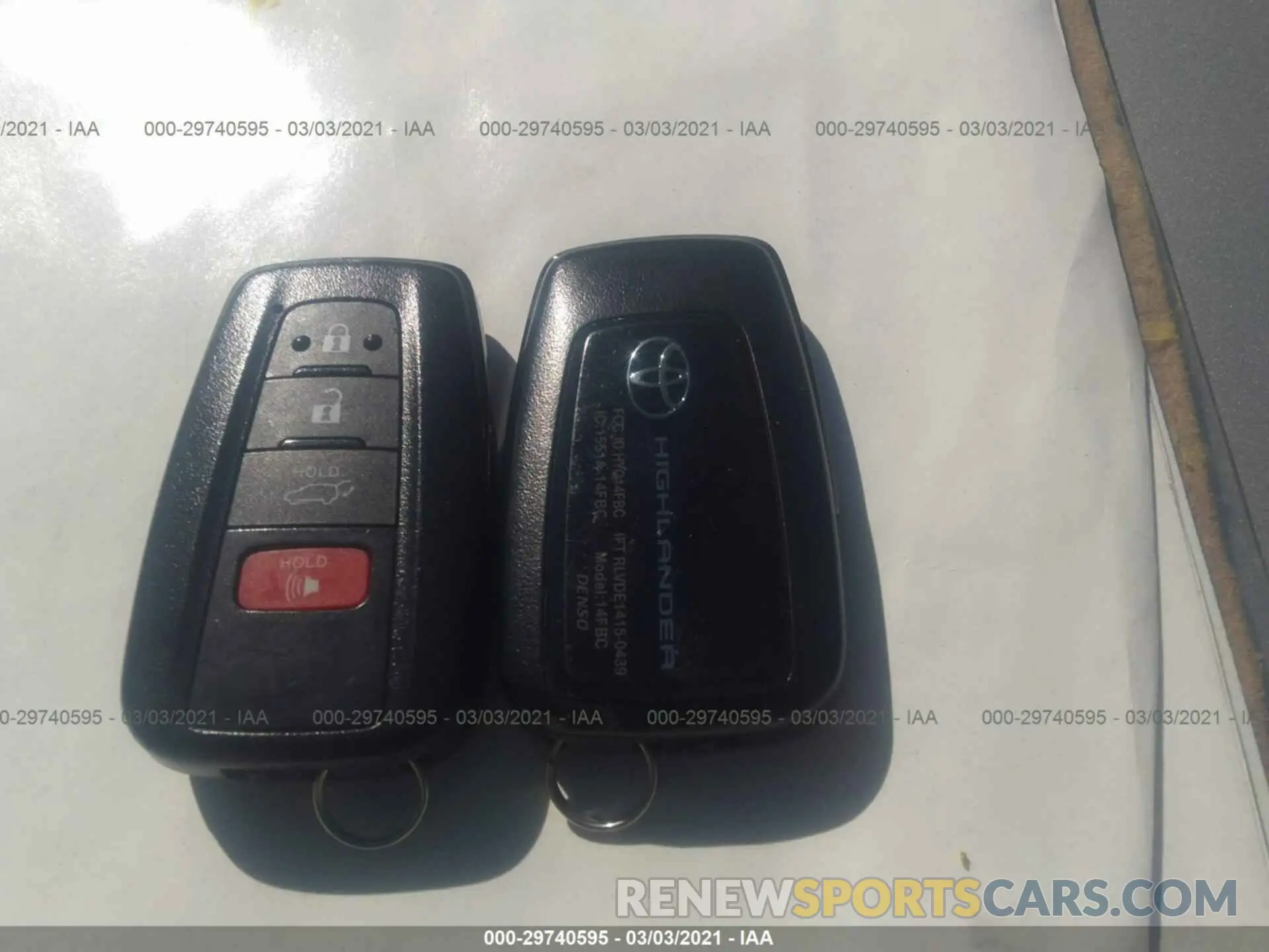 11 Photograph of a damaged car 5TDHZRBHXLS008995 TOYOTA HIGHLANDER 2020