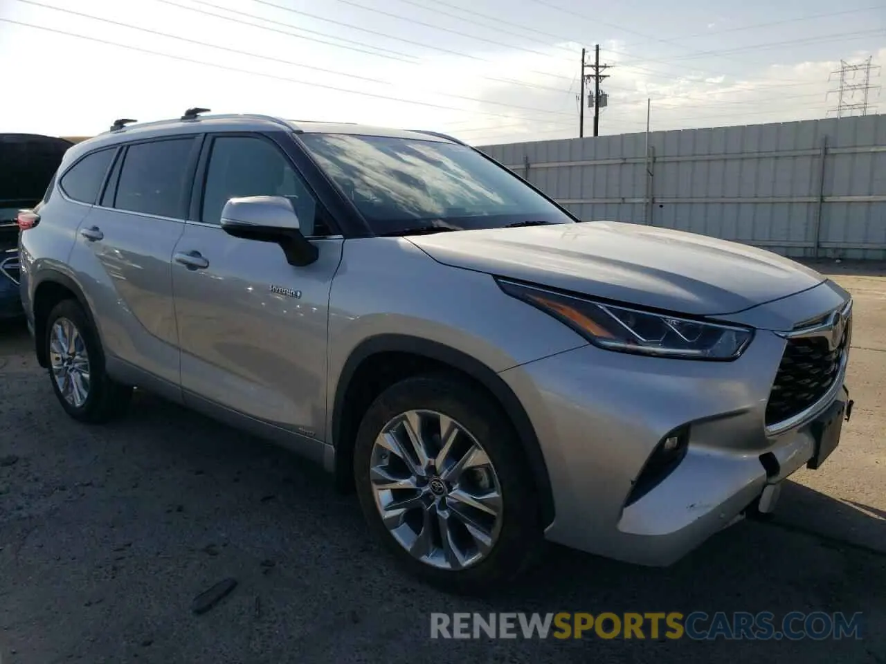 4 Photograph of a damaged car 5TDXBRCH0LS007644 TOYOTA HIGHLANDER 2020