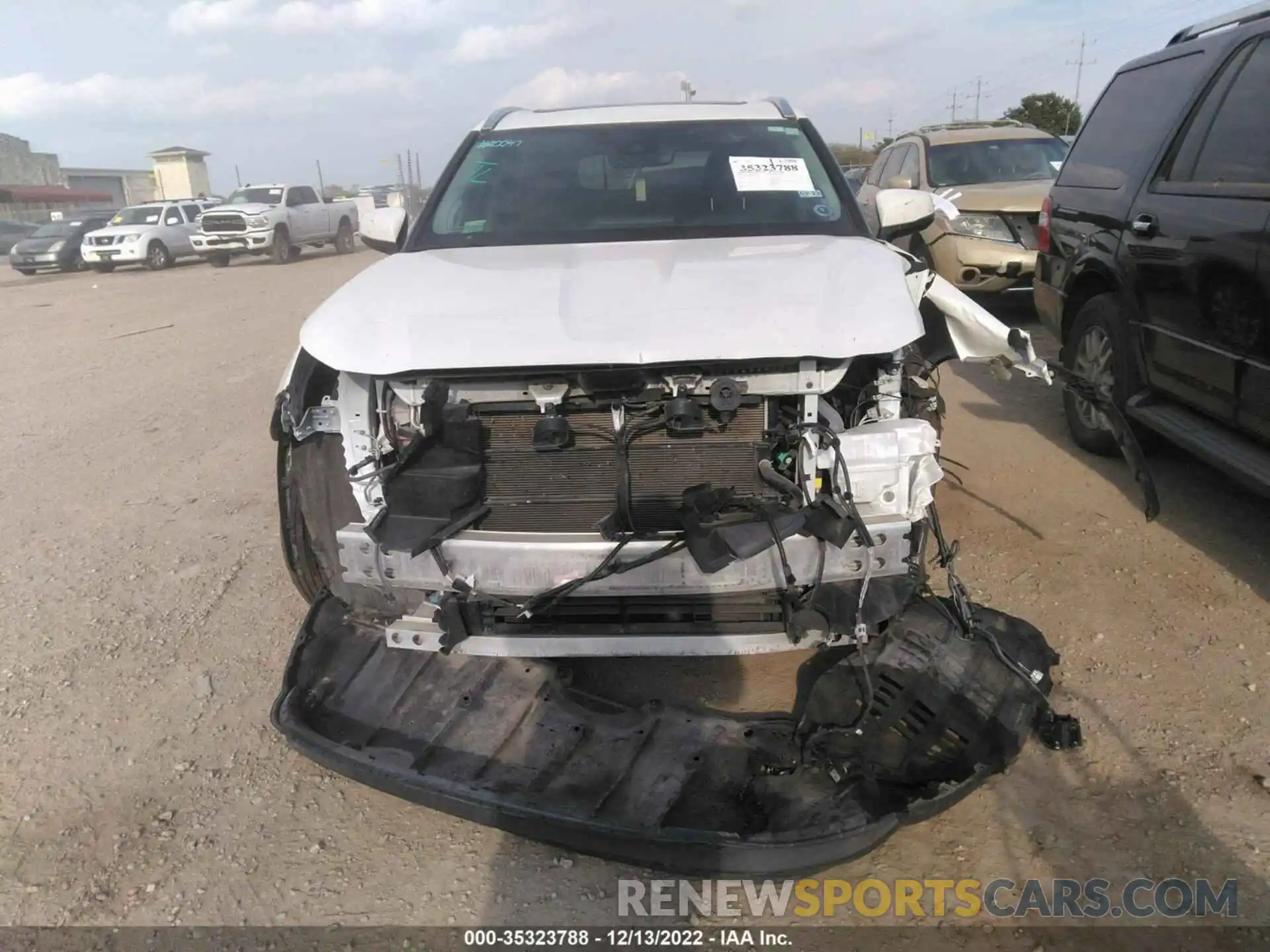 6 Photograph of a damaged car 5TDXBRCH1LS002372 TOYOTA HIGHLANDER 2020