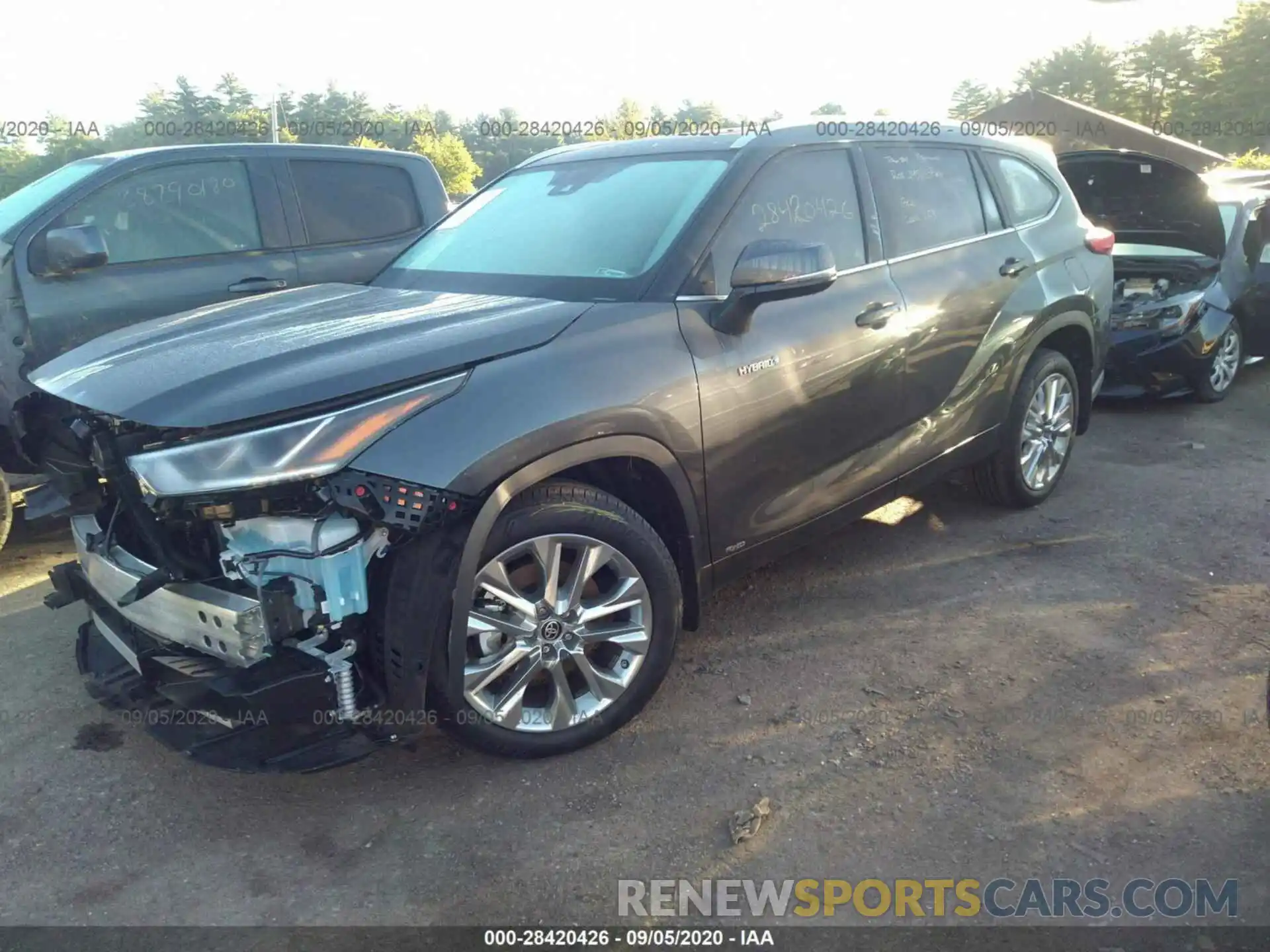 2 Photograph of a damaged car 5TDXBRCH7LS002621 TOYOTA HIGHLANDER 2020