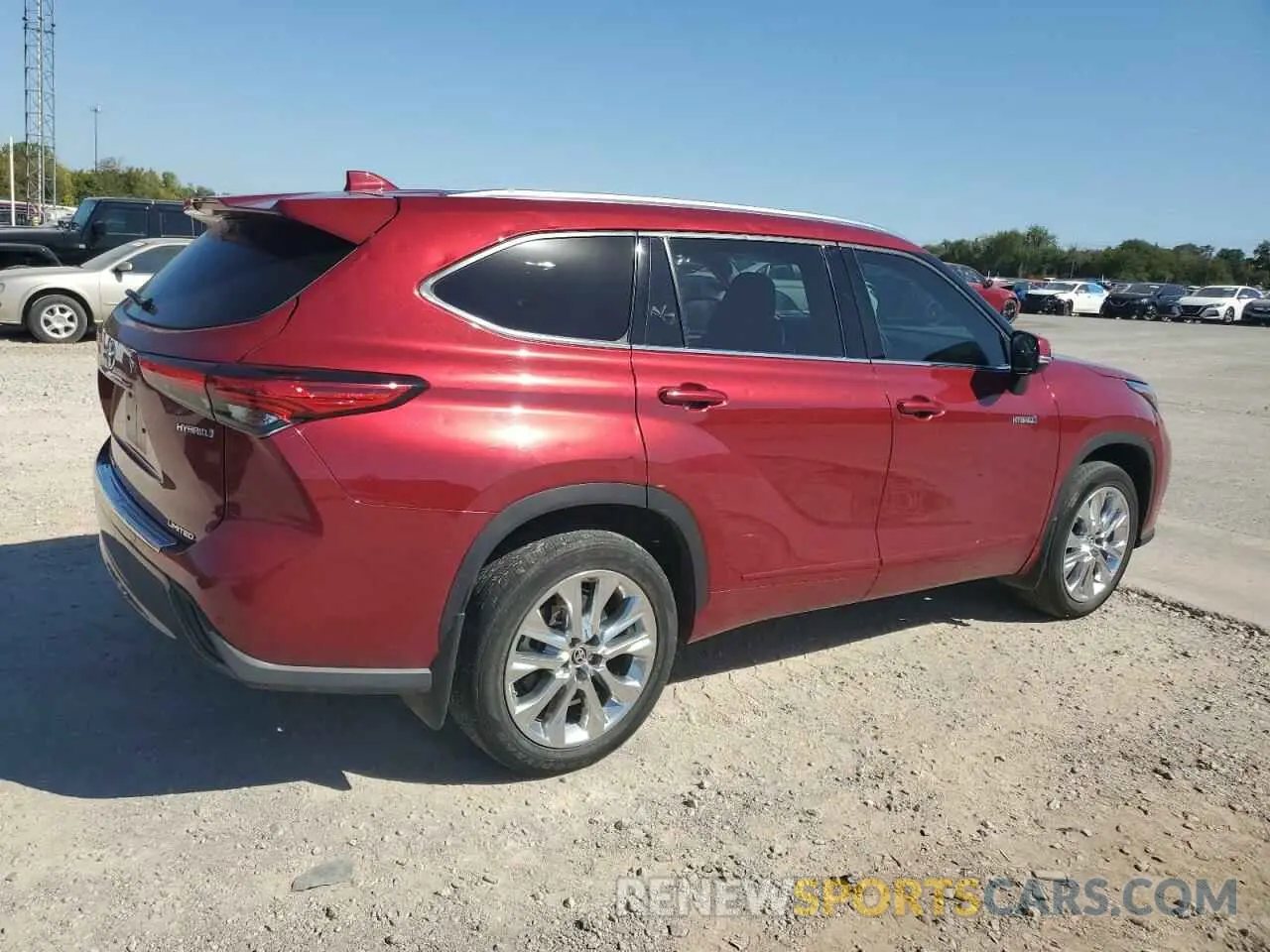 3 Photograph of a damaged car 5TDYARAH2LS002990 TOYOTA HIGHLANDER 2020