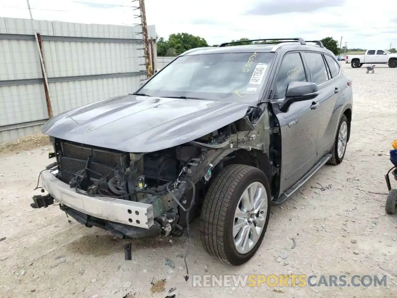 2 Photograph of a damaged car 5TDYARAH5LS000537 TOYOTA HIGHLANDER 2020