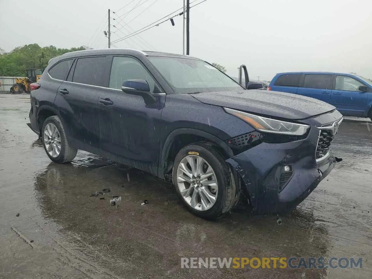 4 Photograph of a damaged car 5TDYZRAH0LS008778 TOYOTA HIGHLANDER 2020