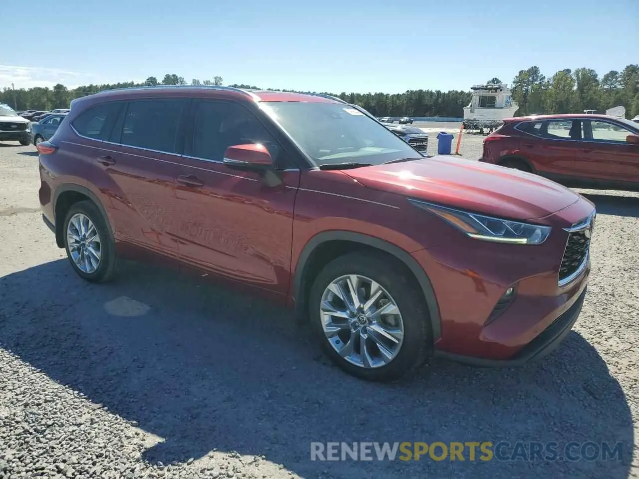 4 Photograph of a damaged car 5TDYZRAH1LS005050 TOYOTA HIGHLANDER 2020