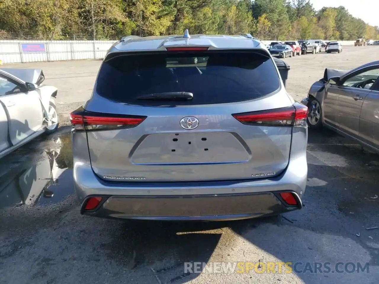 6 Photograph of a damaged car 5TDYZRAH1LS014167 TOYOTA HIGHLANDER 2020