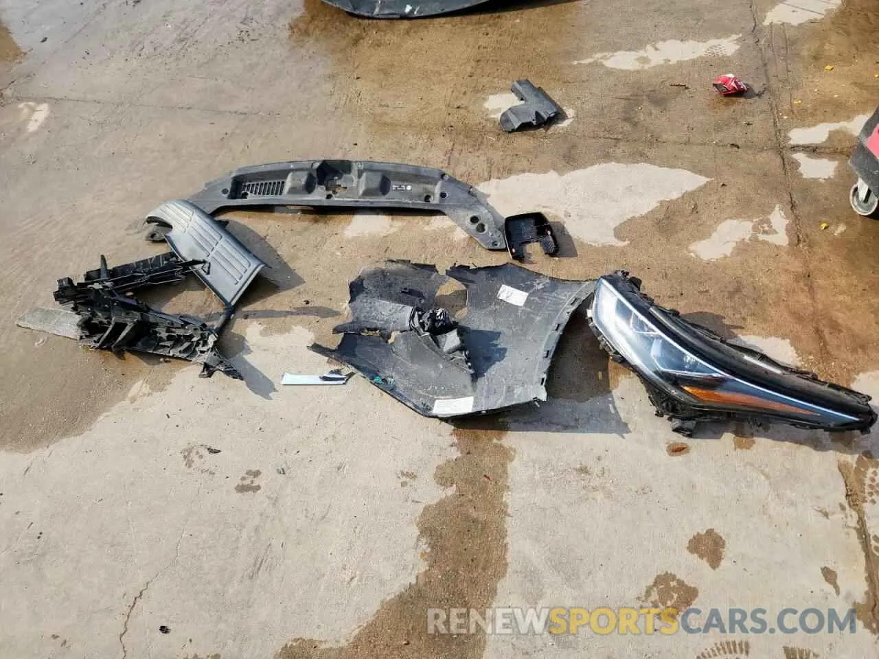 13 Photograph of a damaged car 5TDYZRAH2LS002822 TOYOTA HIGHLANDER 2020