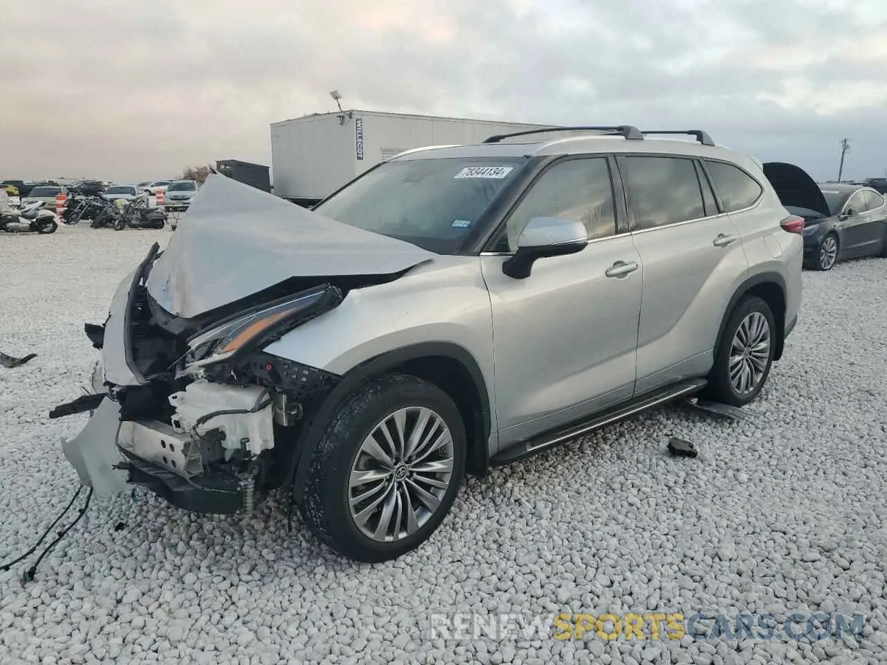 1 Photograph of a damaged car 5TDYZRAH2LS013268 TOYOTA HIGHLANDER 2020