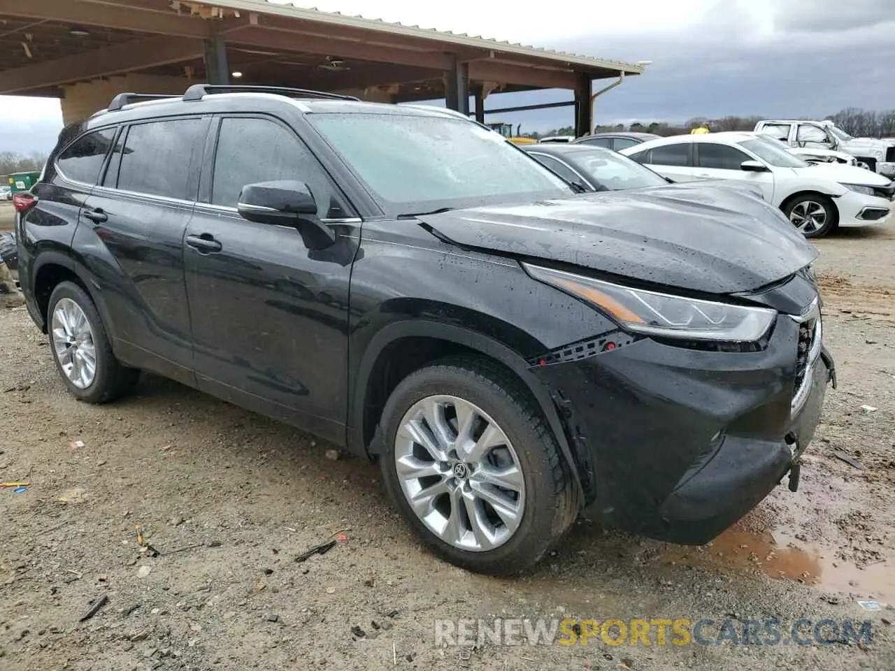 4 Photograph of a damaged car 5TDYZRAH3LS011187 TOYOTA HIGHLANDER 2020