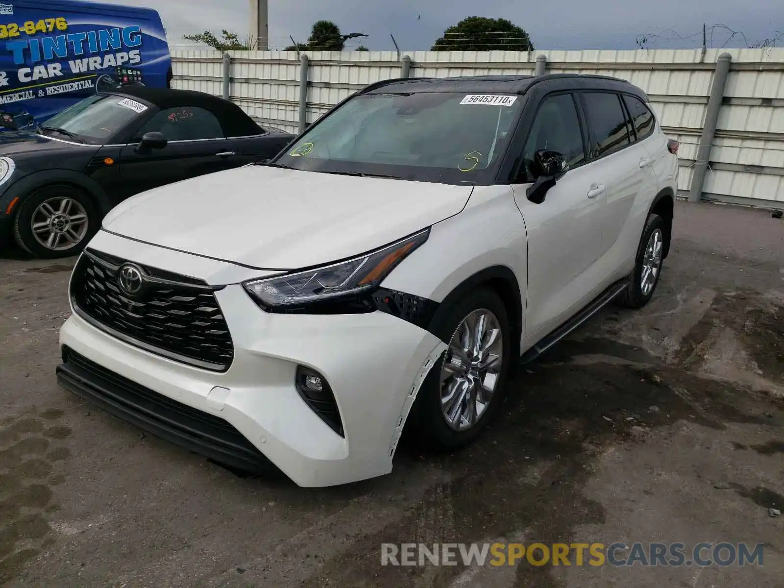 2 Photograph of a damaged car 5TDYZRAH3LS028121 TOYOTA HIGHLANDER 2020