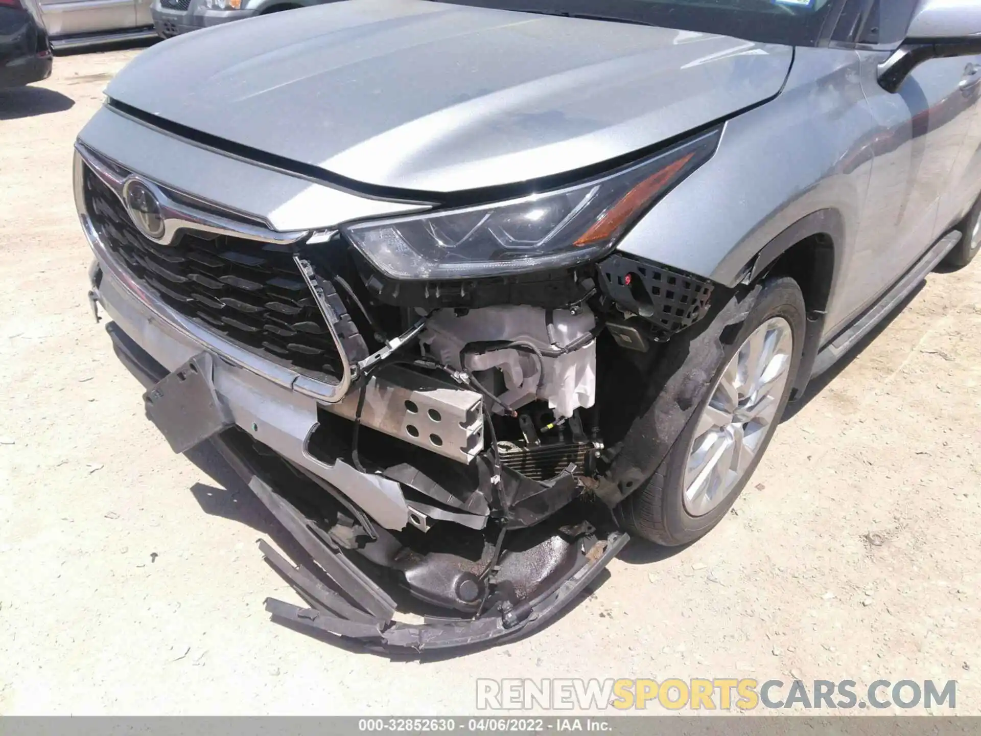 6 Photograph of a damaged car 5TDYZRAH4LS010128 TOYOTA HIGHLANDER 2020