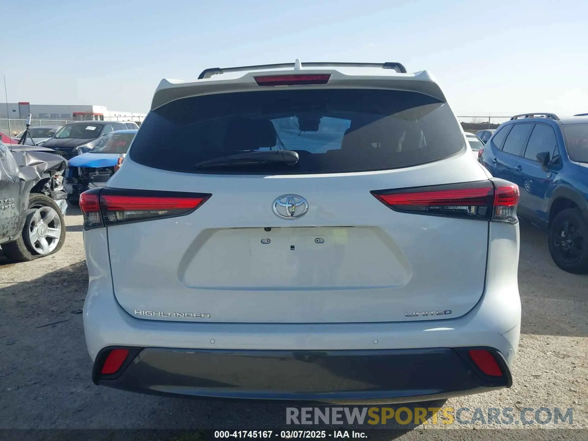 15 Photograph of a damaged car 5TDYZRAH6LS012897 TOYOTA HIGHLANDER 2020