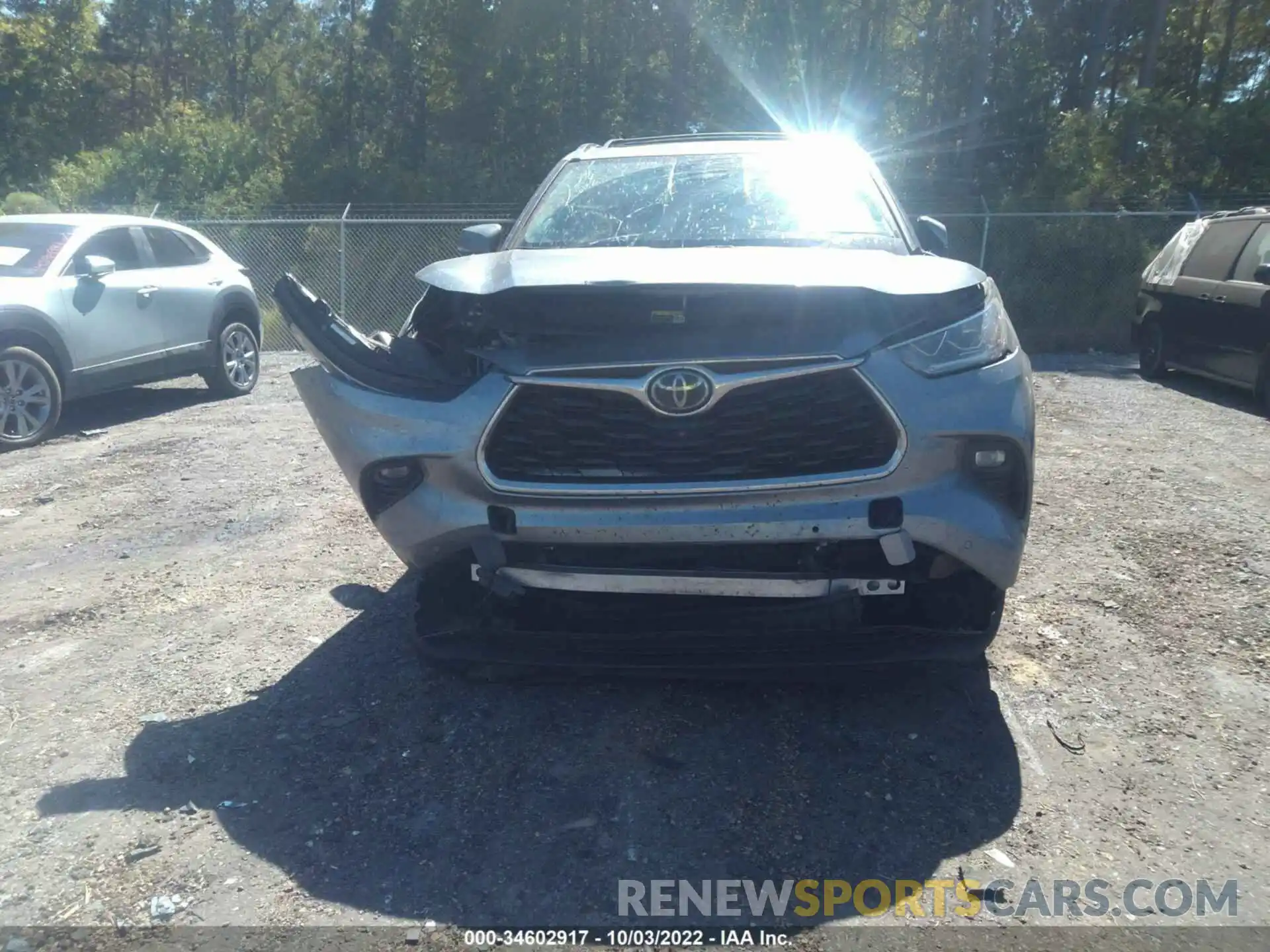 6 Photograph of a damaged car 5TDYZRAH6LS027710 TOYOTA HIGHLANDER 2020