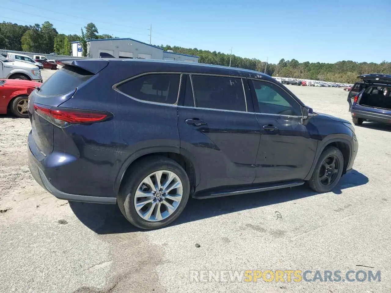 3 Photograph of a damaged car 5TDYZRAH7LS010849 TOYOTA HIGHLANDER 2020